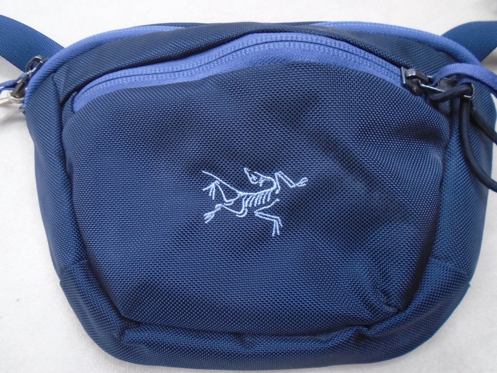 Arc’teryx Maka 1 Waistpack Crossbody Bag Belt Bag Blue Logo Fanny Pack Hiking