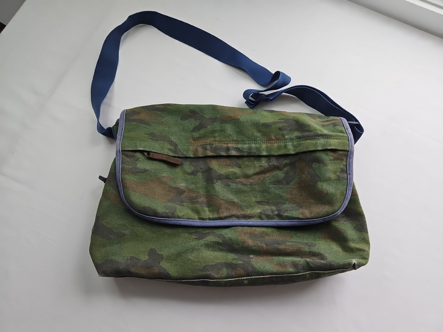 GAP LAPTOP MESSENGER Y2K 17″x12″ CAMO BAG BLUE STRAP SCHOOL COLLEGE UNIVERSITY