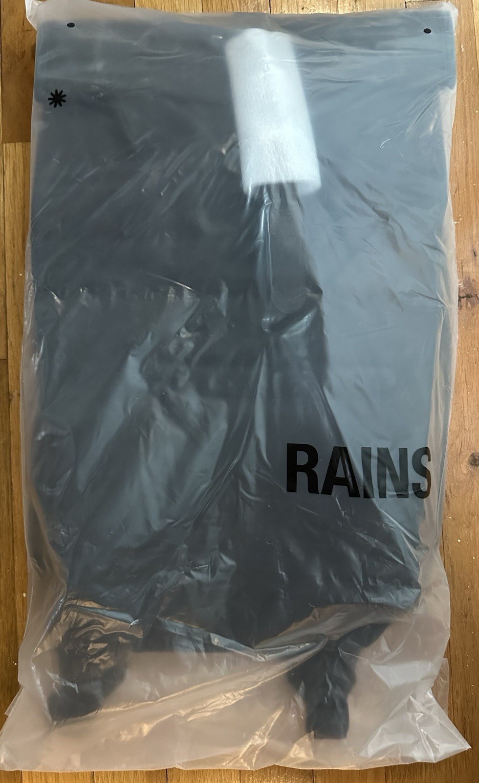Rains Rolltop Rucksack Waterproof Backpack Bag Black New #13320 MSRP $140 Unisex