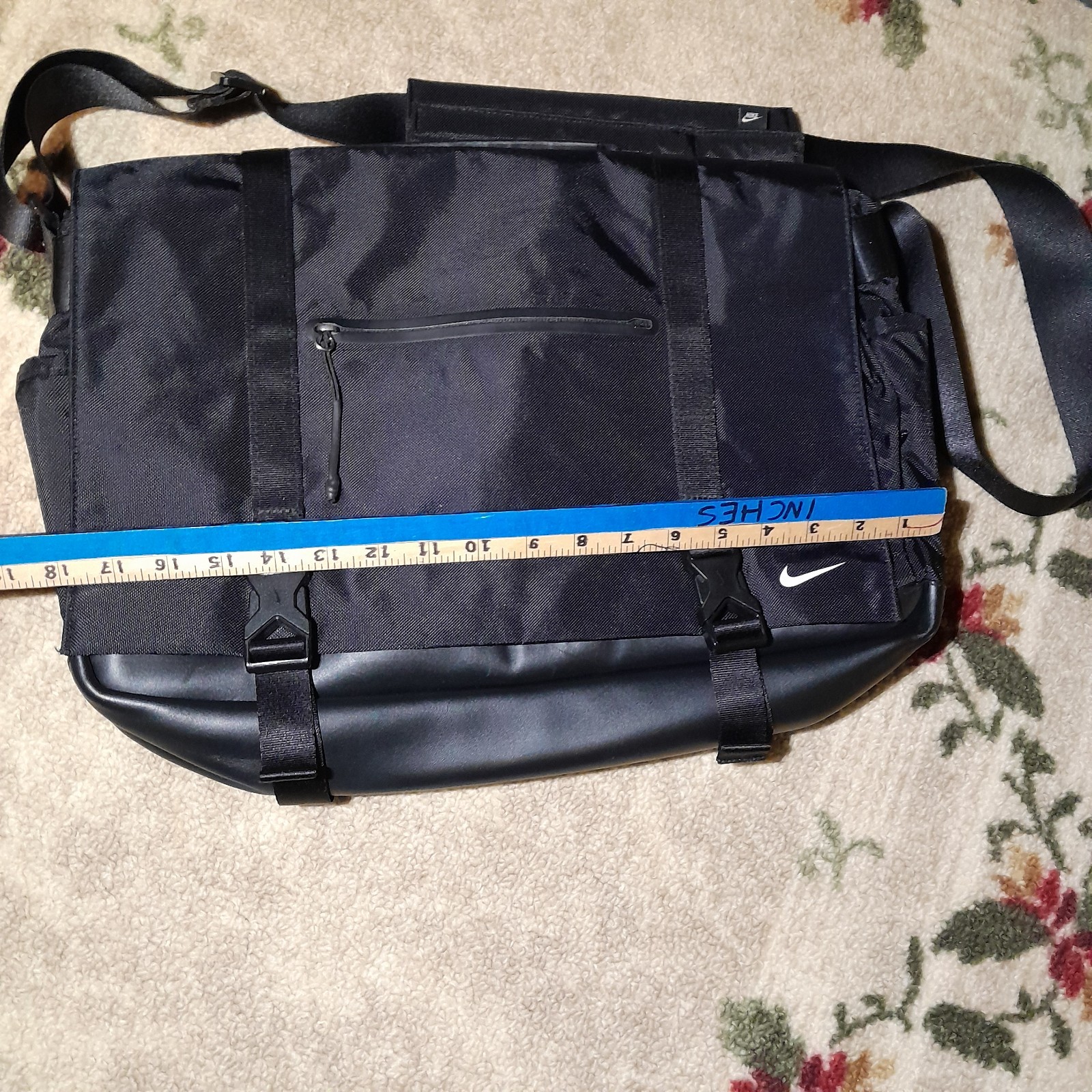 Nike X sportswear Eugene premium Black Messenger Bag With Strap READ DESCRIPTION