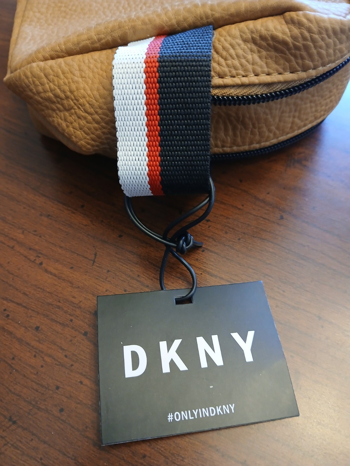 DKNY Men’s Dopp Kit Toiletry Bag w Double Zip New with Tag Tan or Toffee