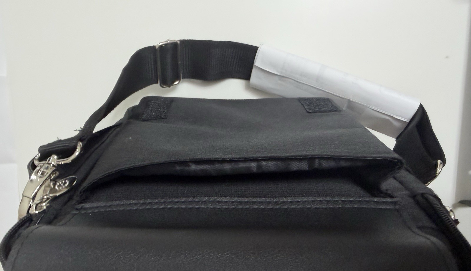 Royal Thai Army Black Men’s Medium Crossbody Bag Zip Adjustable Strap Pockets