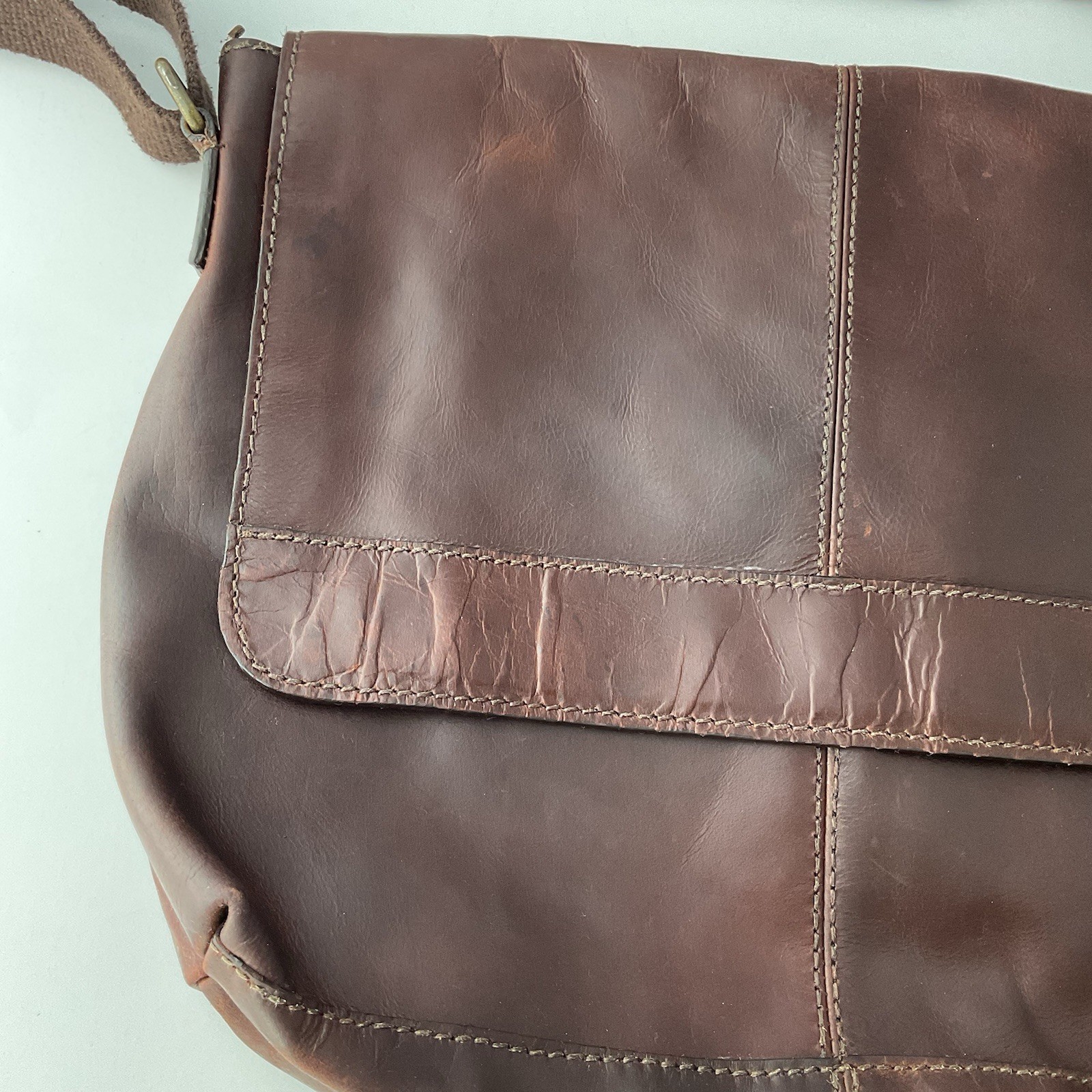 Vintage Distressed Wilsons Leather Brown Single Flap Messenger Bag Commuter Tote
