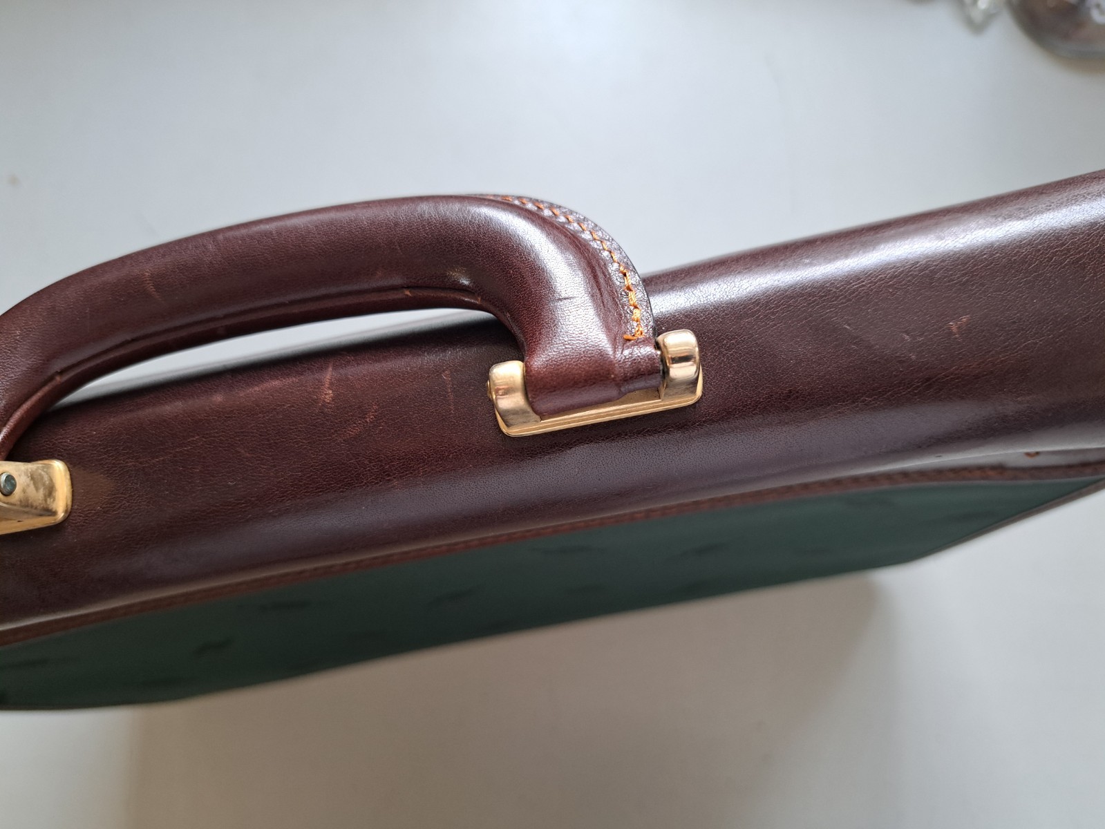 ALESSANDRO VENANZI Attache Briefcase, 15.5″ x 12.5″ Italy Genuine Leather