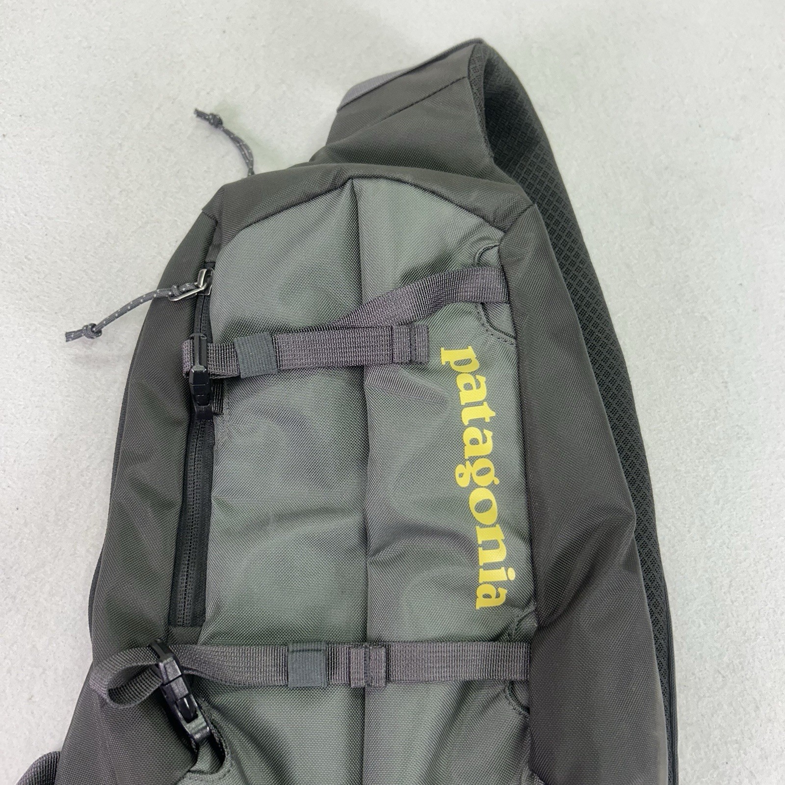 Patagonia Atom 8L Sling Shoulder Crossbody Hiking Camping Bag Forge Gray 48261