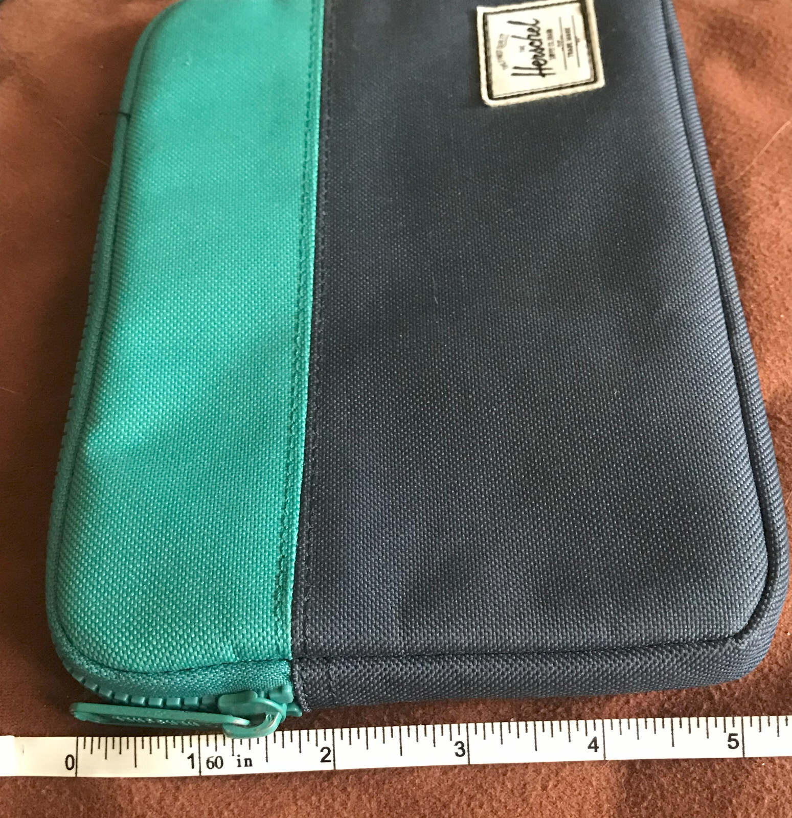 *** Herschel Supply Company Two-Tone Blue Lined Clutch/Carry-On Pouch SIZE MED