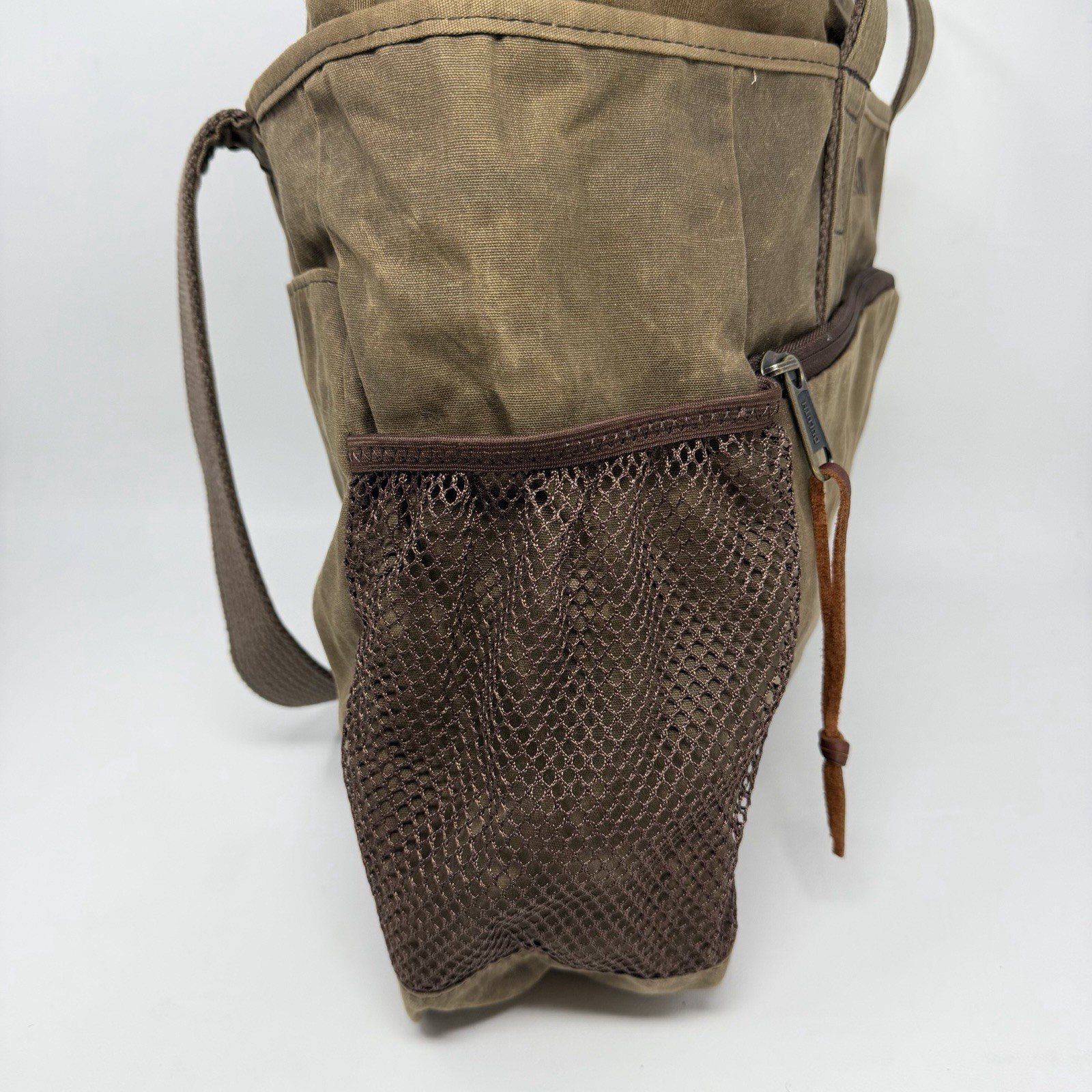 Duluth Trading Co Waxed Canvas Leather Messenger Bag Laptop Briefcase Mens