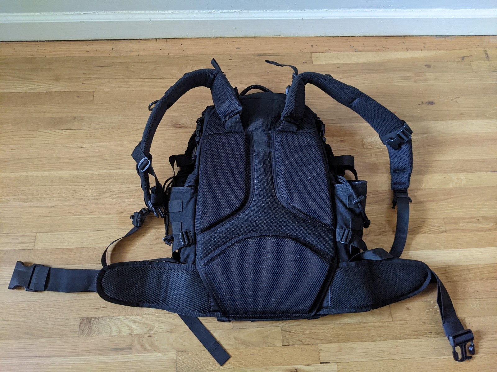 Triple Aught Design (TAD) – Fast Pack EDC – Large Older Gen