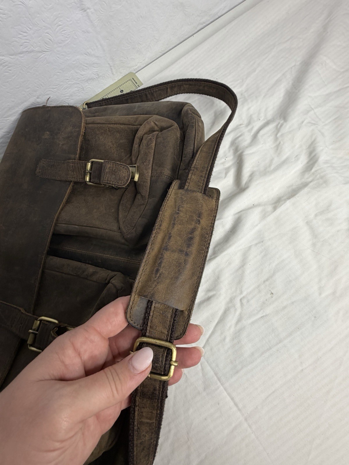 Komalc Full Grain Brown Distressed Leather Messenger Bag Computer Organizer