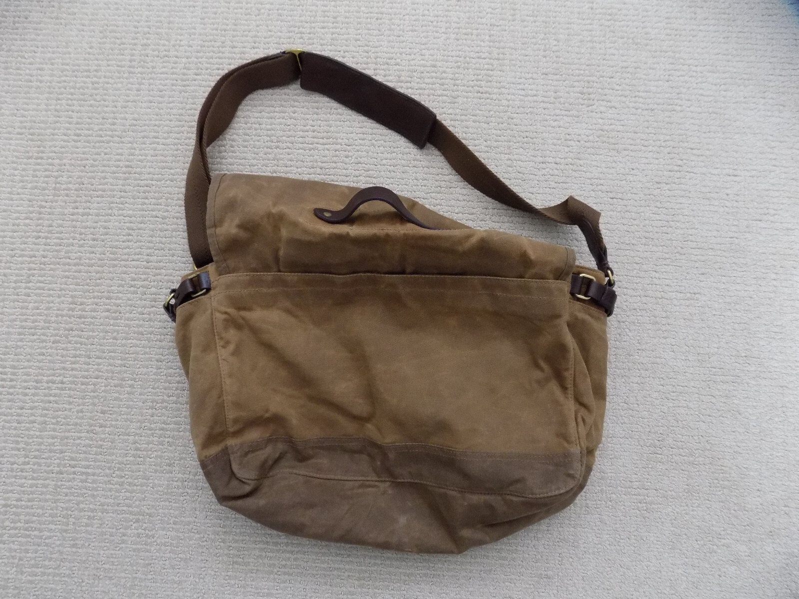 NEW NWT J. CREW MENS ABINGDON BRIEFCASE MESSENGER LAPTOP BAG BROWN KHAKI LEATHER