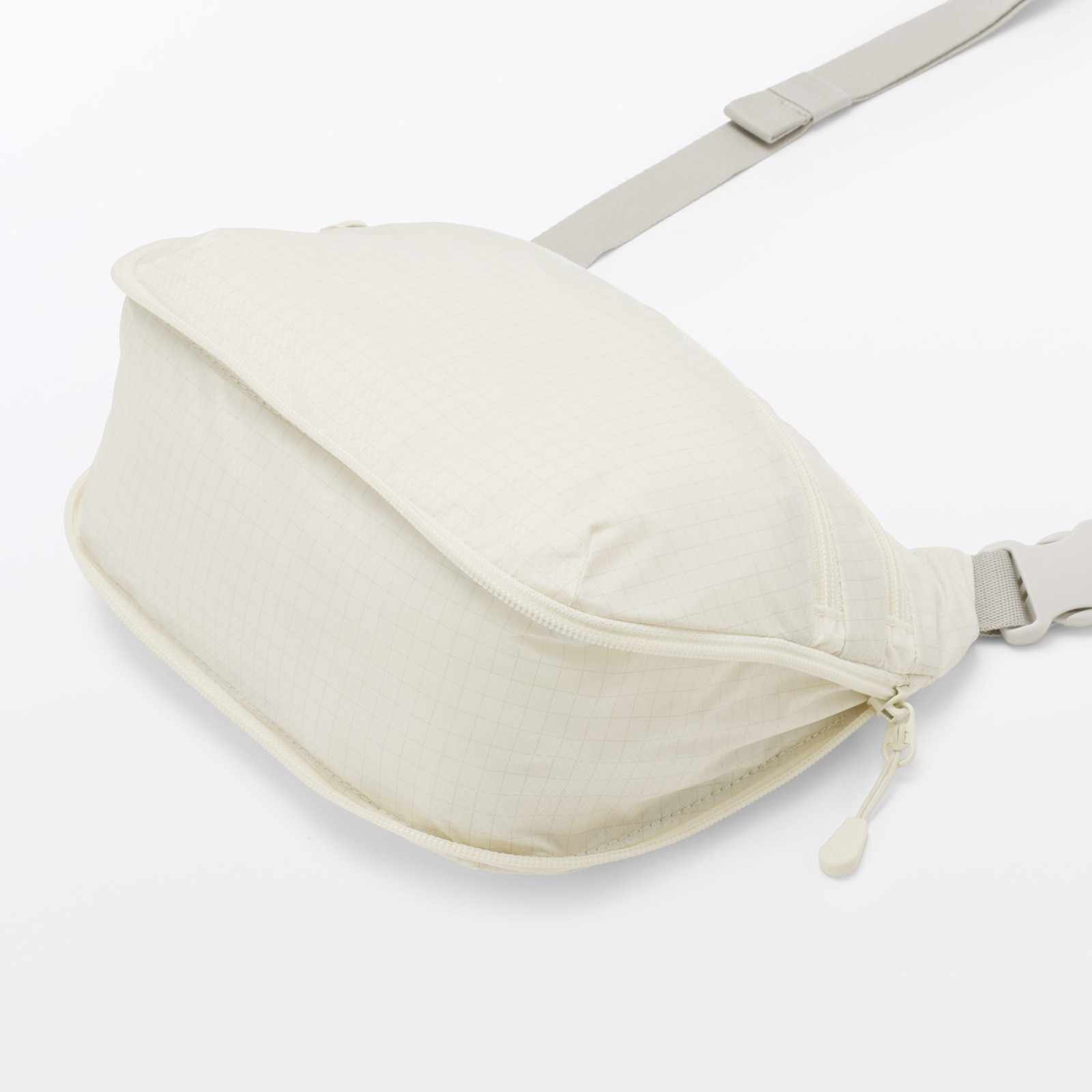 MUJI Water-Repellent Ripstop Mini Shoulder Sling Crossbody Bag Off White NWT