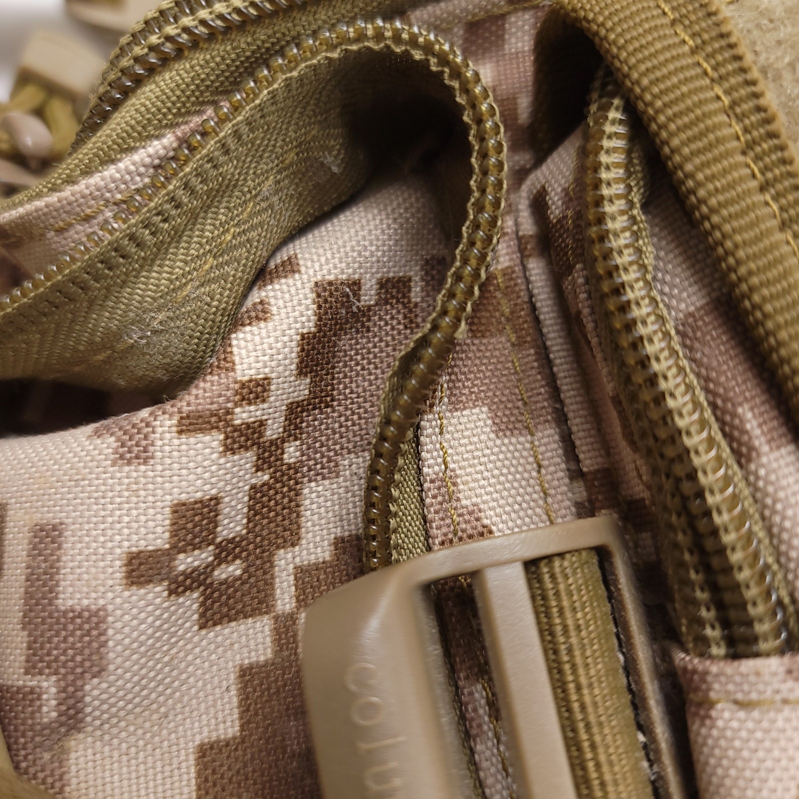 D5 Colum Digital Camouflage Tactical Style Fanny Waist Pack Crossbody bag Cammo