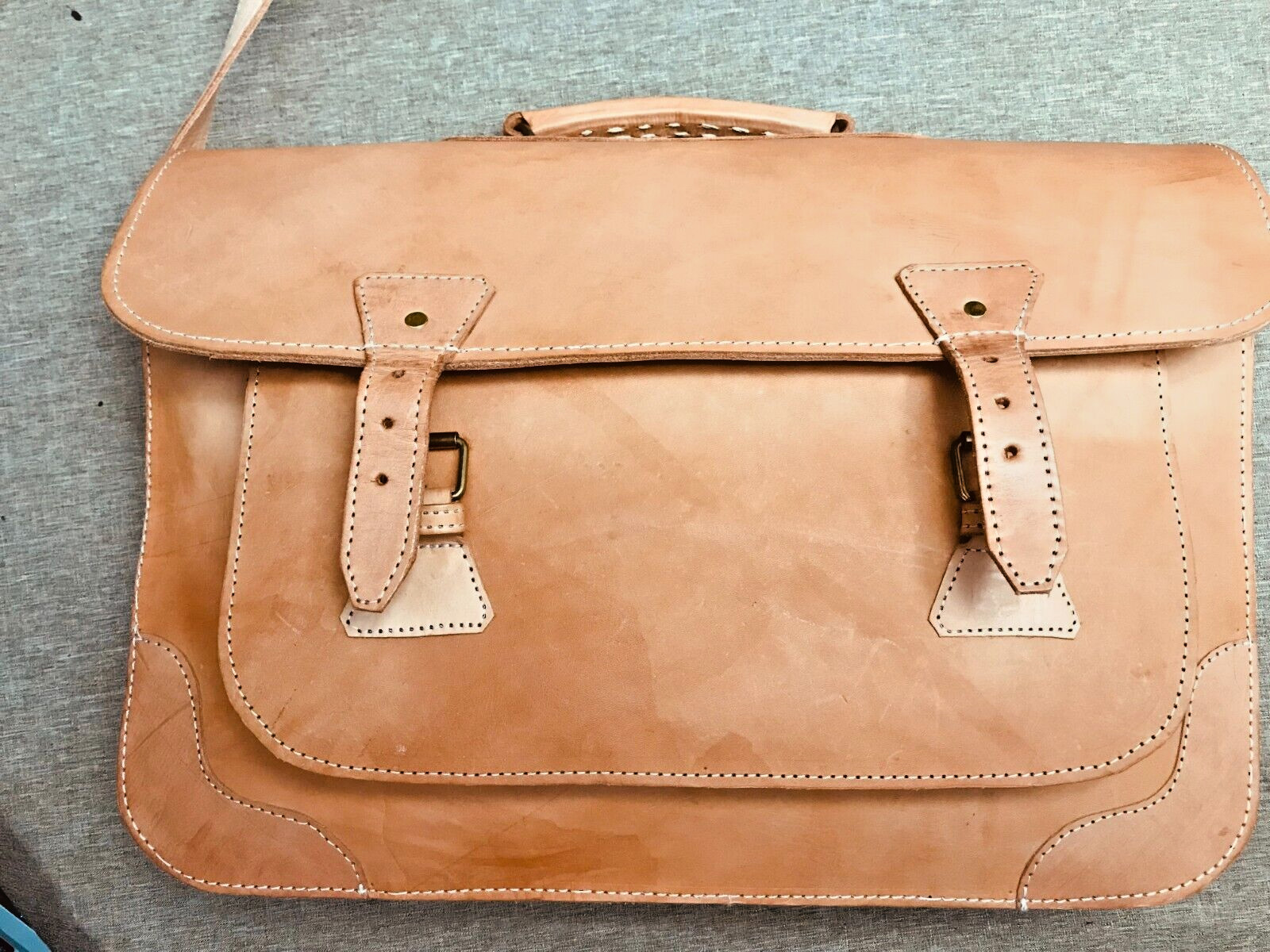 Natural Tan Burnished Belting Leather Briefcase / Messenger Bag – SPAIN