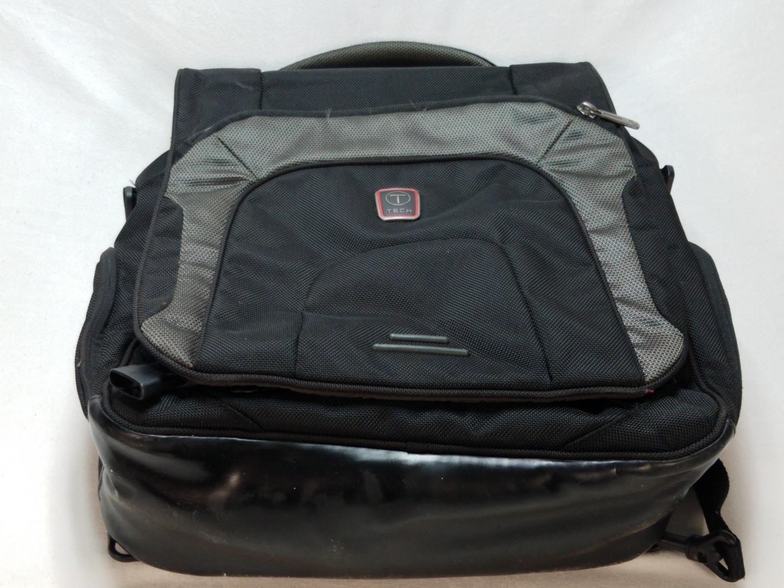 TUMI T-Tech 14″ Essential Gear Convertible Backpack /Laptop Messenger Bag 67189