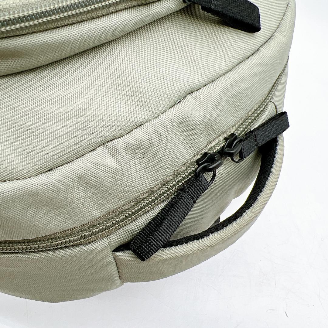 The North Face Vhtf Color Dual Pocket Backpack H356 Limited Edition Outdoor Perf