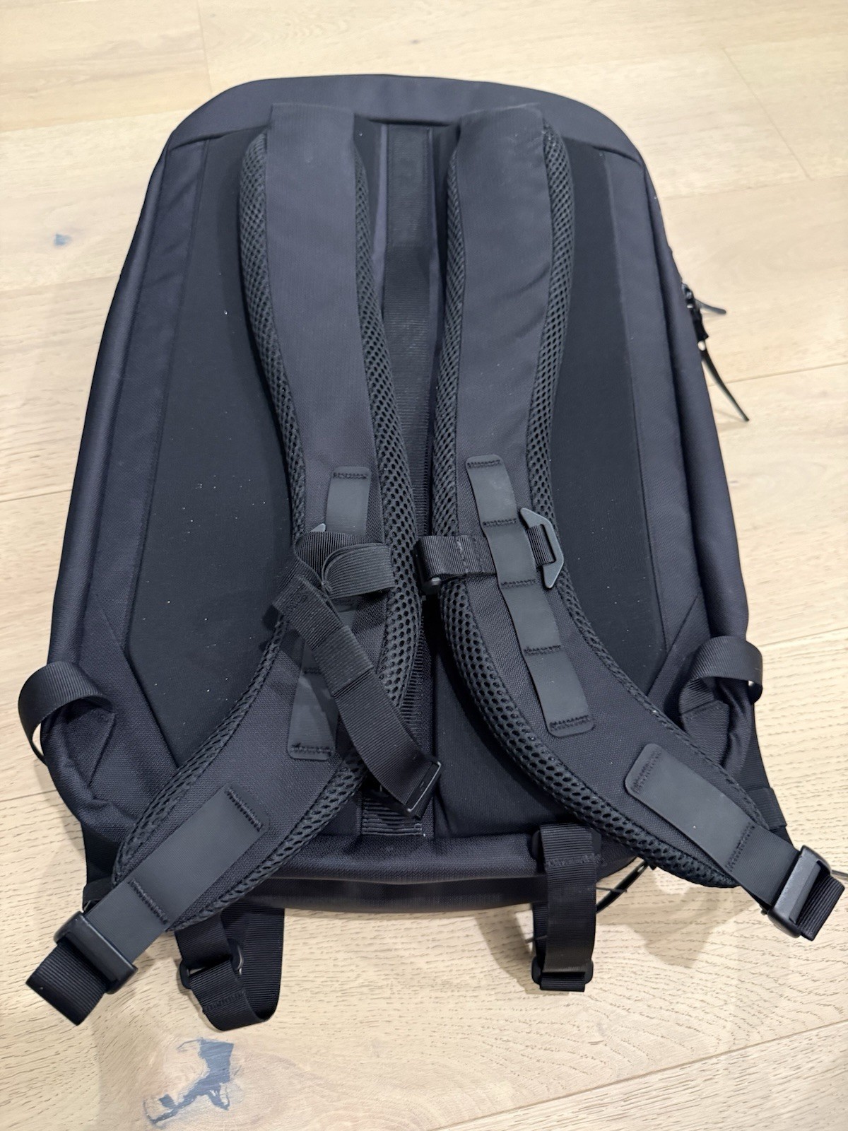 Black Ember Citadel R3 25L