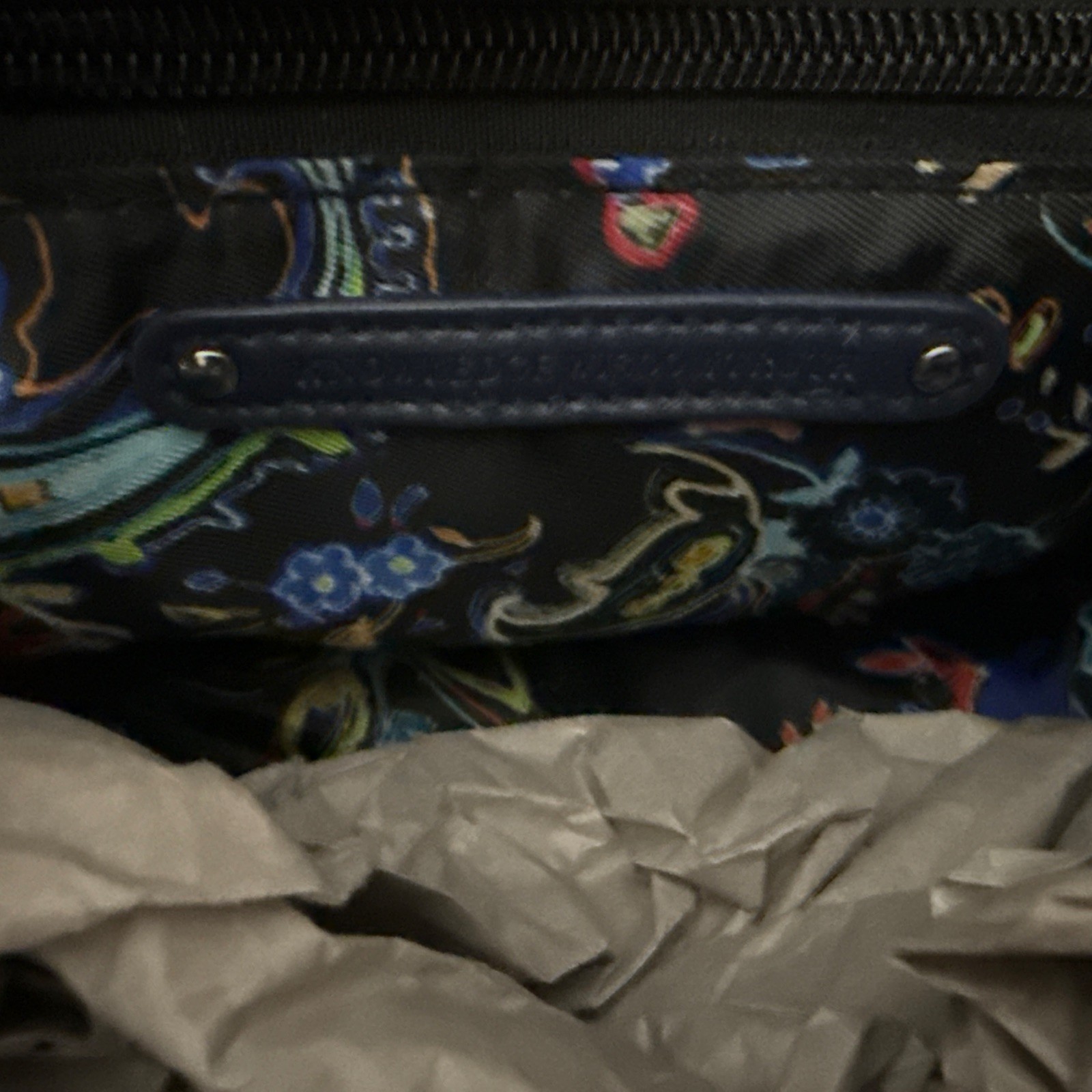 NWT Robert Graham Hydrus Max Navy Bag Toiletry Travel w/Bottles