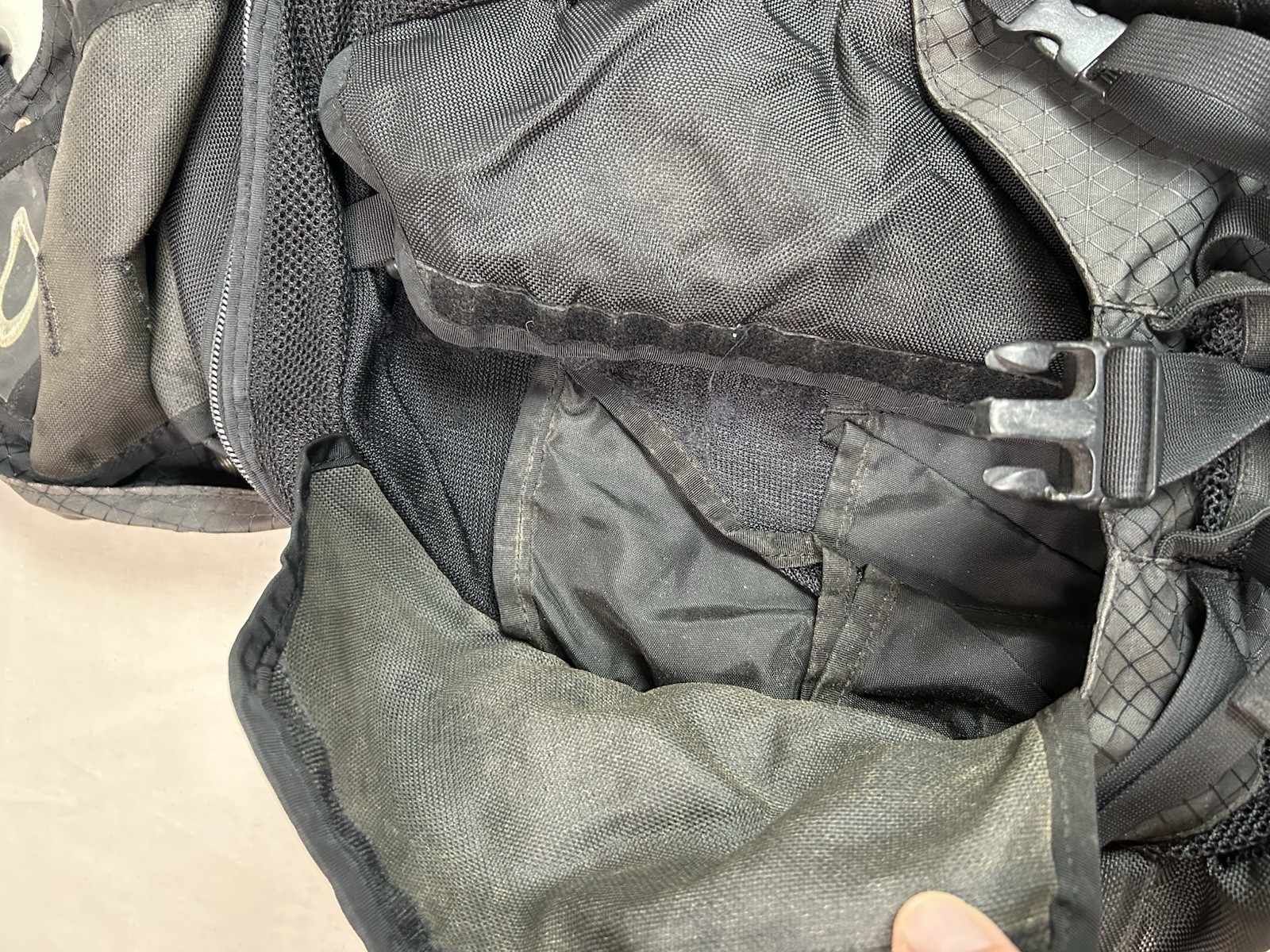 Vintage 90s Early OAKLEY Icon Backpack Black Gorpcore READ WORN
