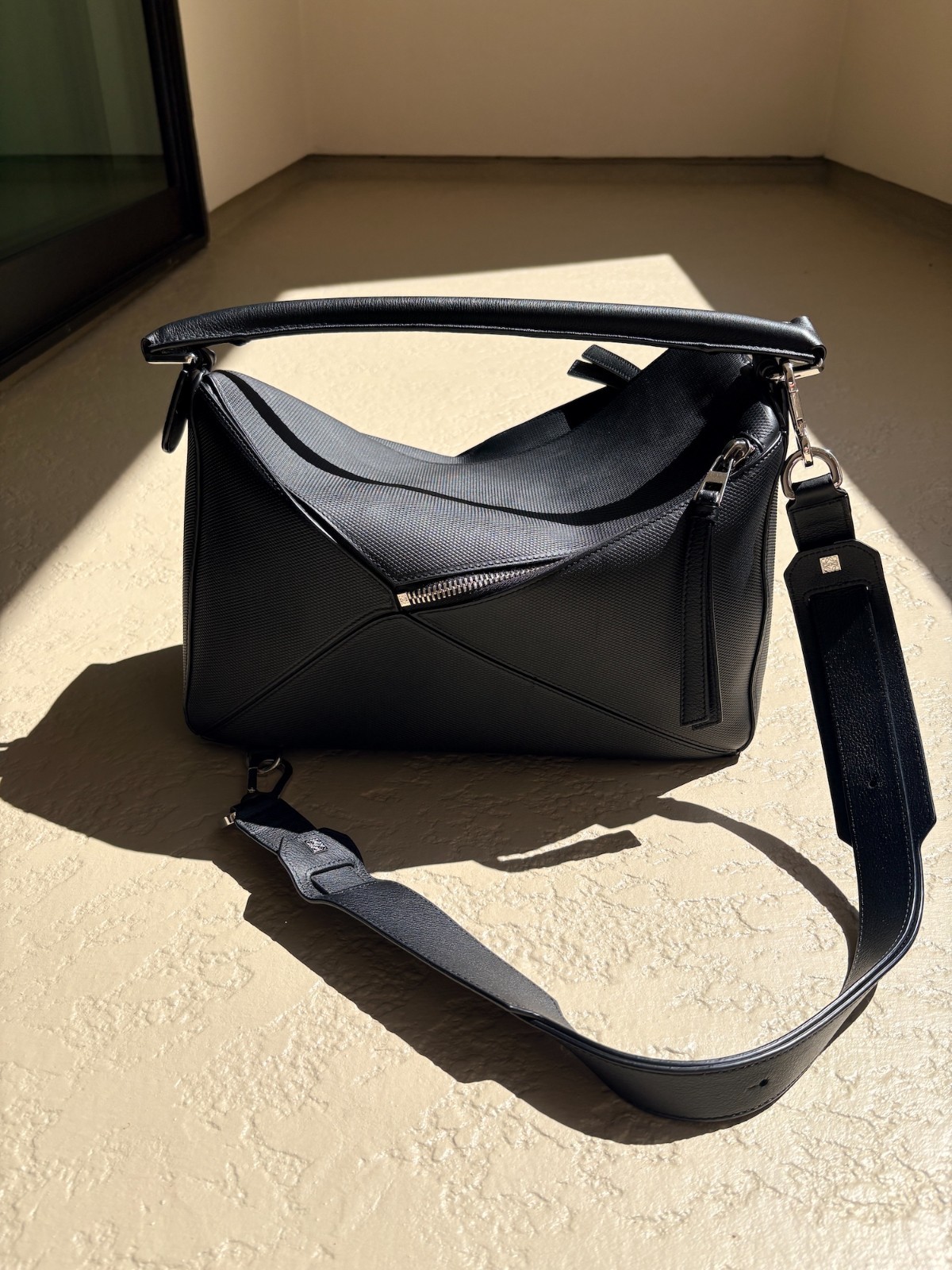 Loewe Puzzle Large Men’s Black leather bag