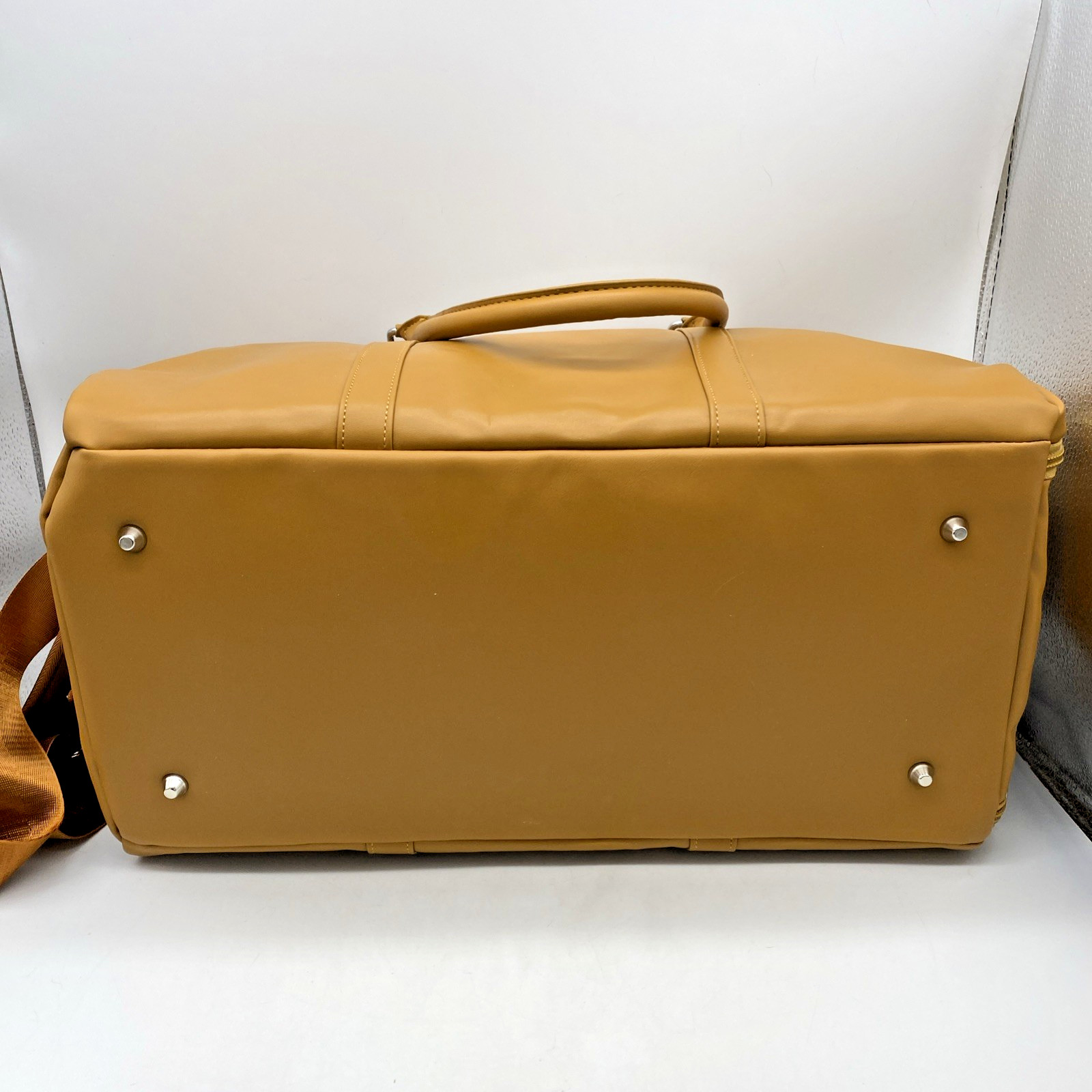 Villain Unisex Adult Vegan Leather 22L Golf Duffel Bag NC3 Brown One Size