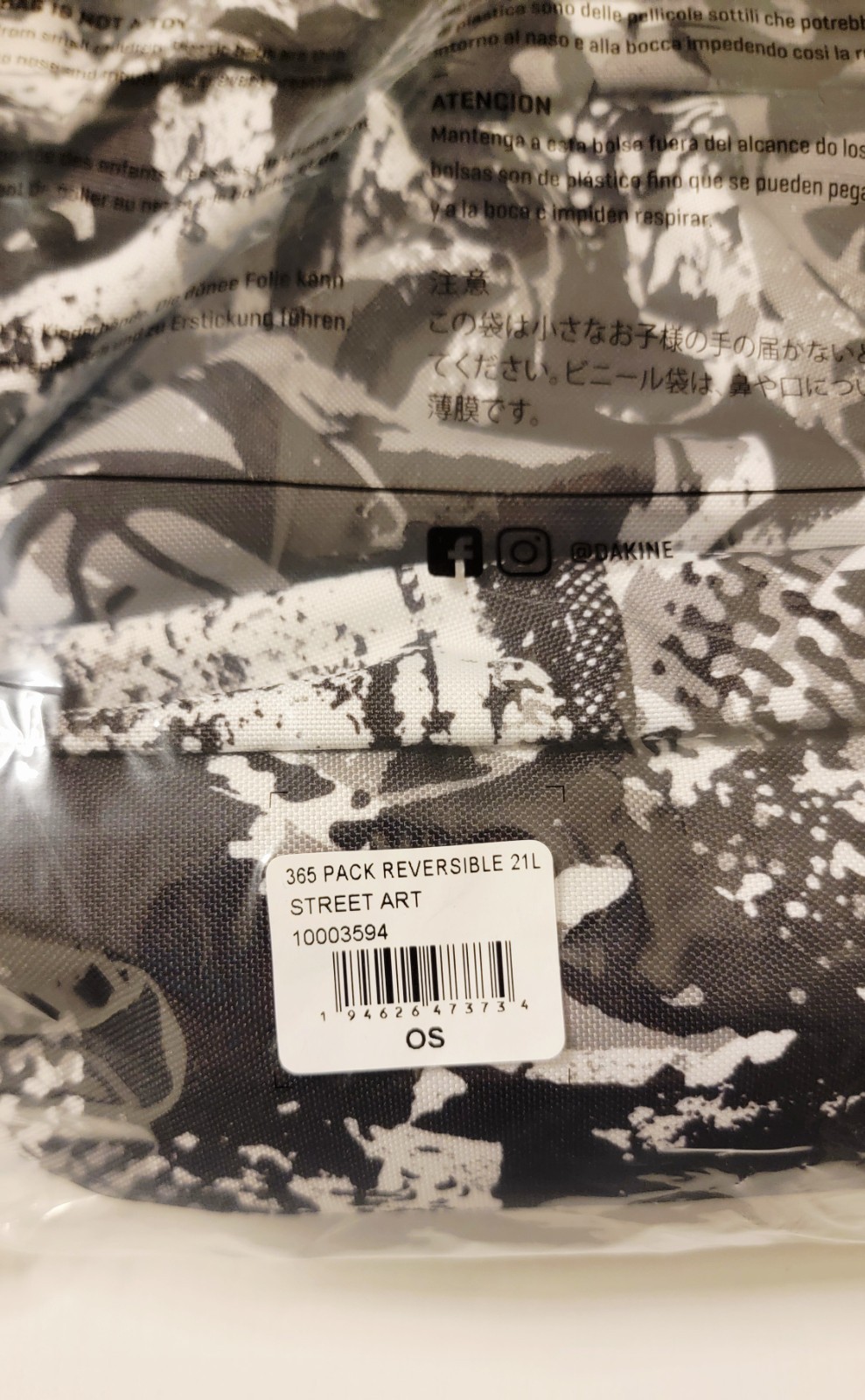 DaKine 365 21 L Reversible Backpack Street Art Black, White, Gray NEW NWT