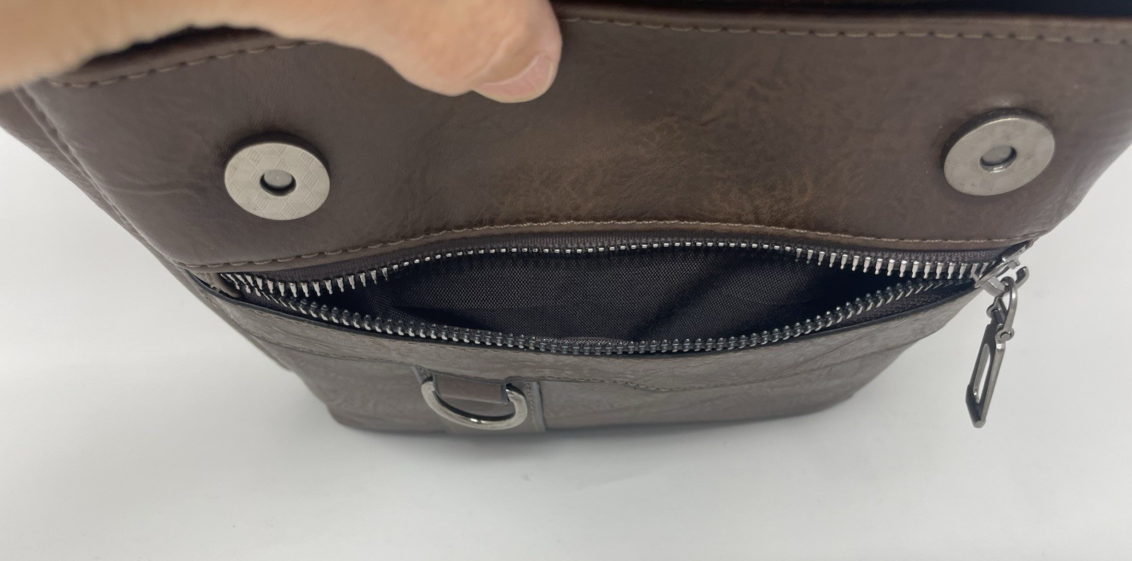 Weixier Brown PU Vegan Leather Crossbody Messenger Shoulder Bag 10 x 11.5″ New