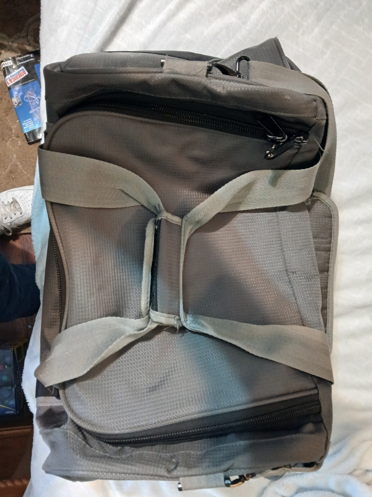 Kenneth Cole reaction duffle bag