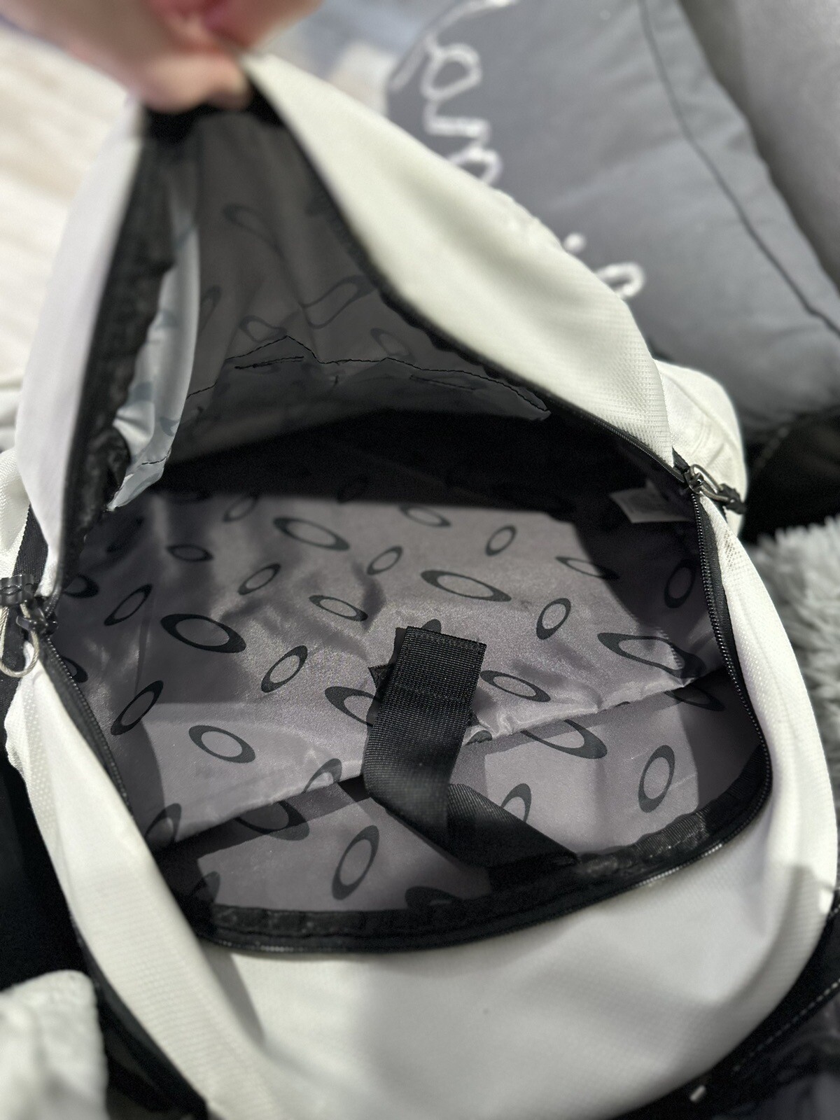 **RARE** Oakley White Kitchen Sink Backpack
