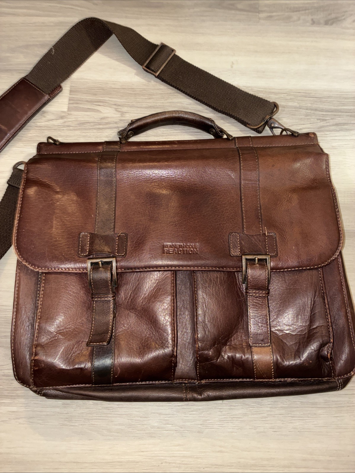 REACTION Kenneth Cole Brown Leather Messenger Bag Briefcase W Strap 16x12x4