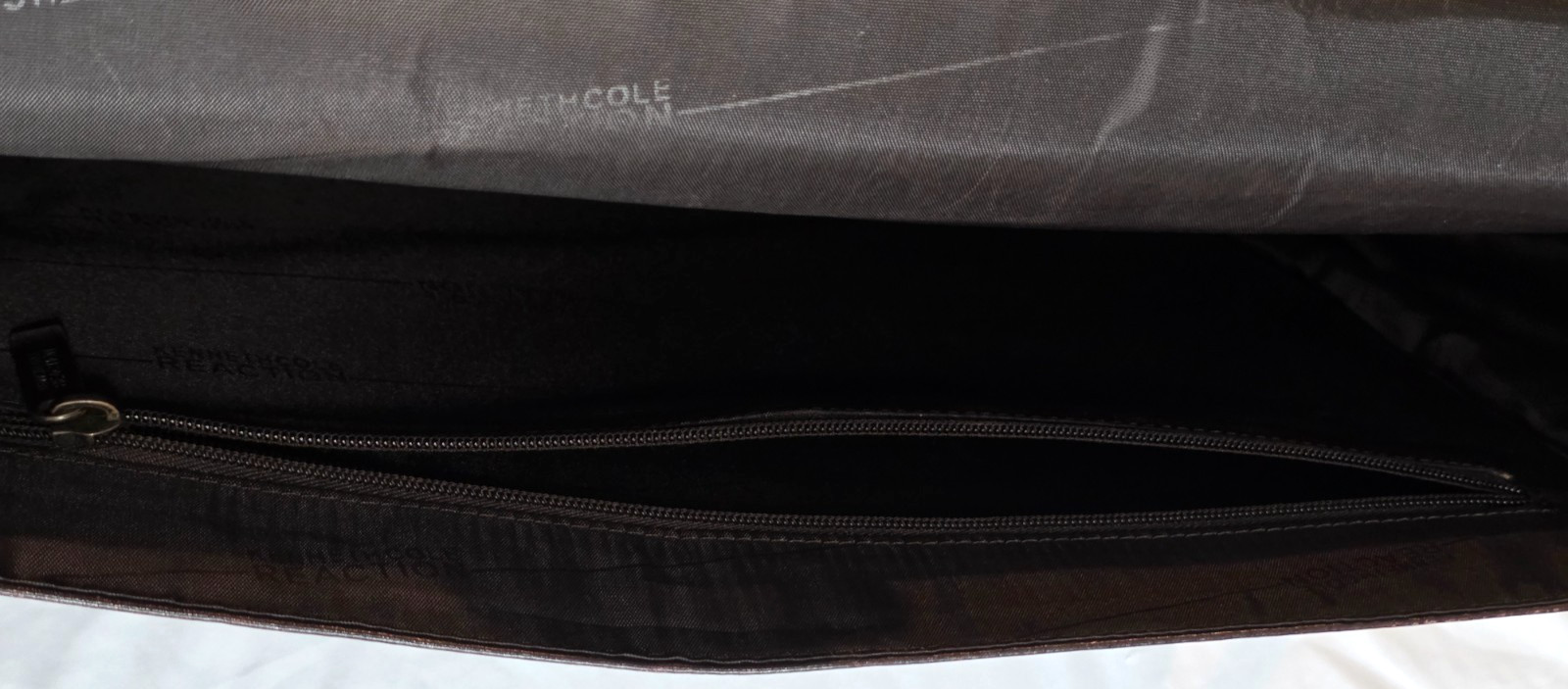 Kenneth Cole Reaction #524451 Laptop Shoulder Messenger Bag Brown Leather?