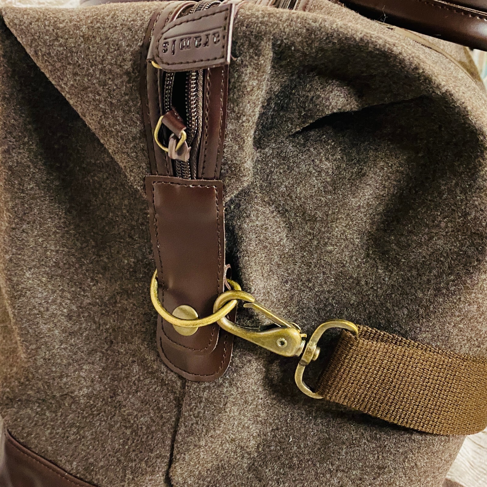 ARAMIS MEN SUEDE DUFFLE BAG BROWN – NEW