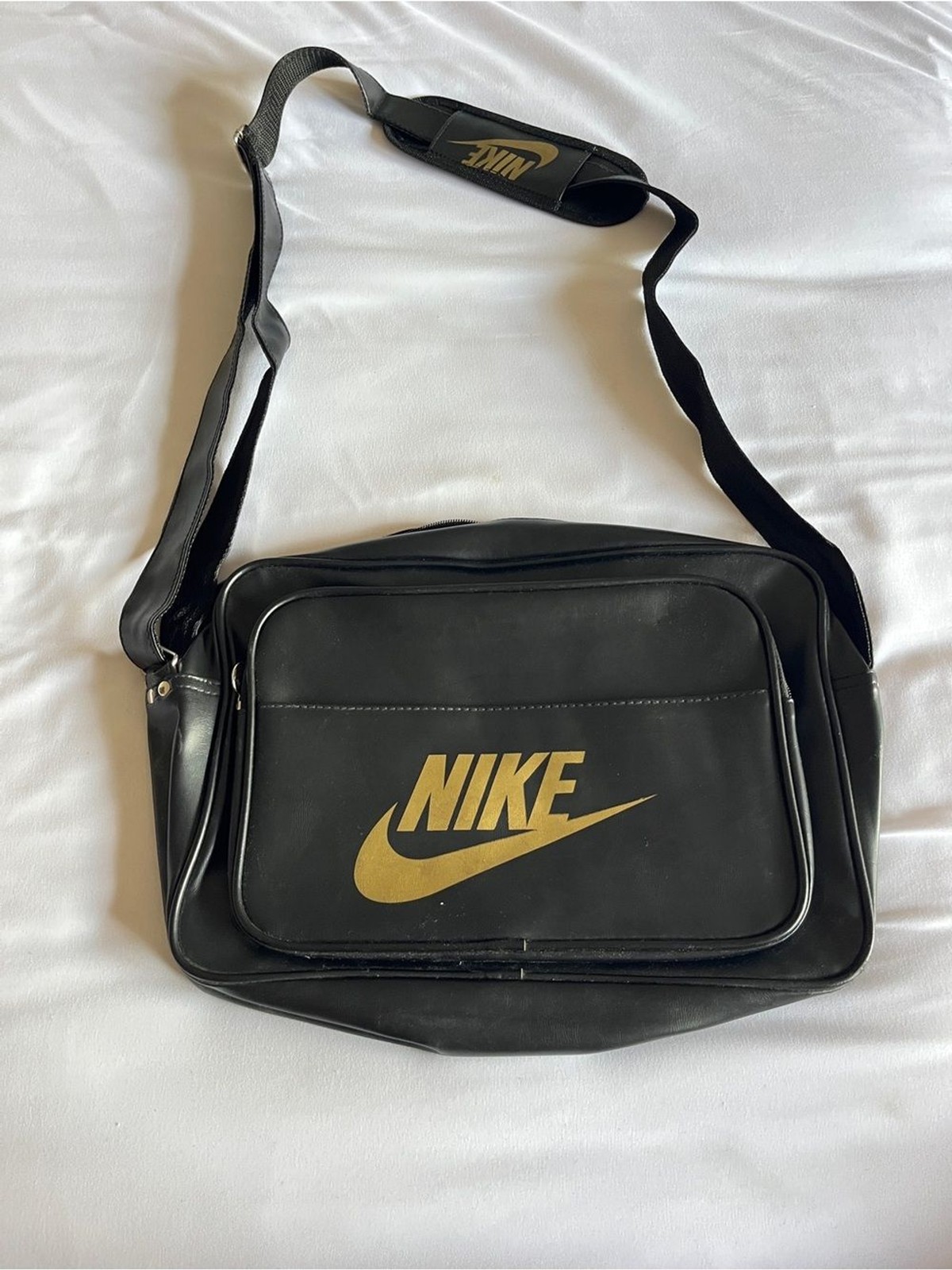 Nike Vintage Style Faux Leather Messenger Bag Black & Gold Crossbody Shoulder