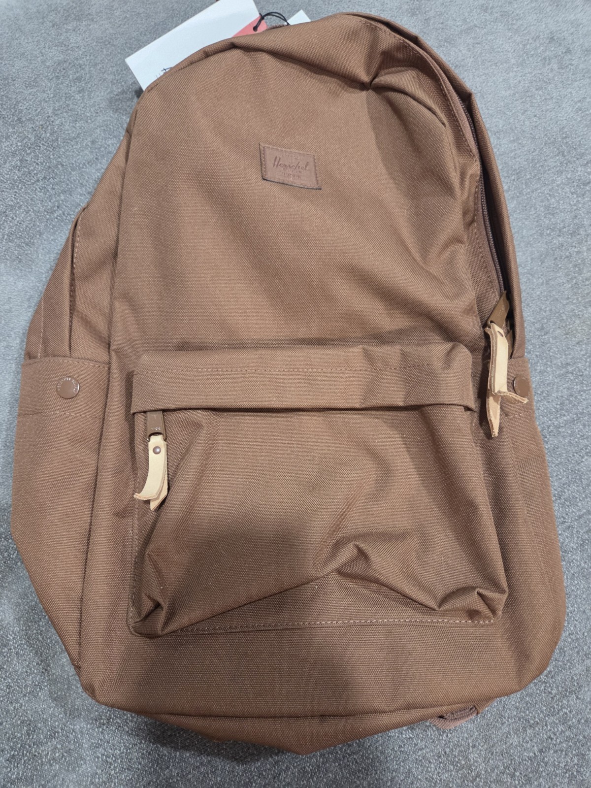 Herschel Pop Quiz Backpack 22L SDL BROWN 15″ Laptop Sleeve