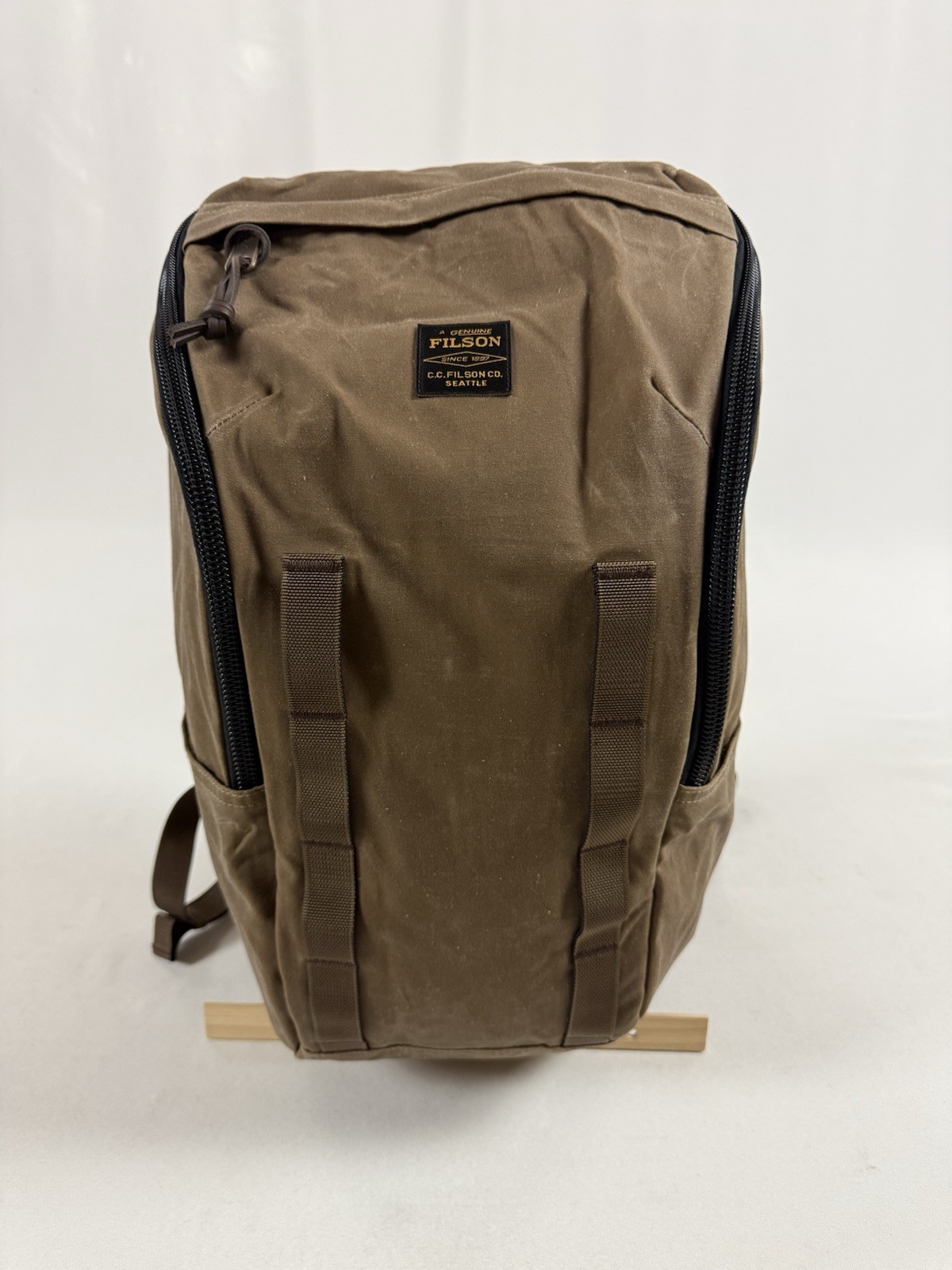 FILSON TRAPPER CREEK 28L BACKPACK DARK TAN NWT