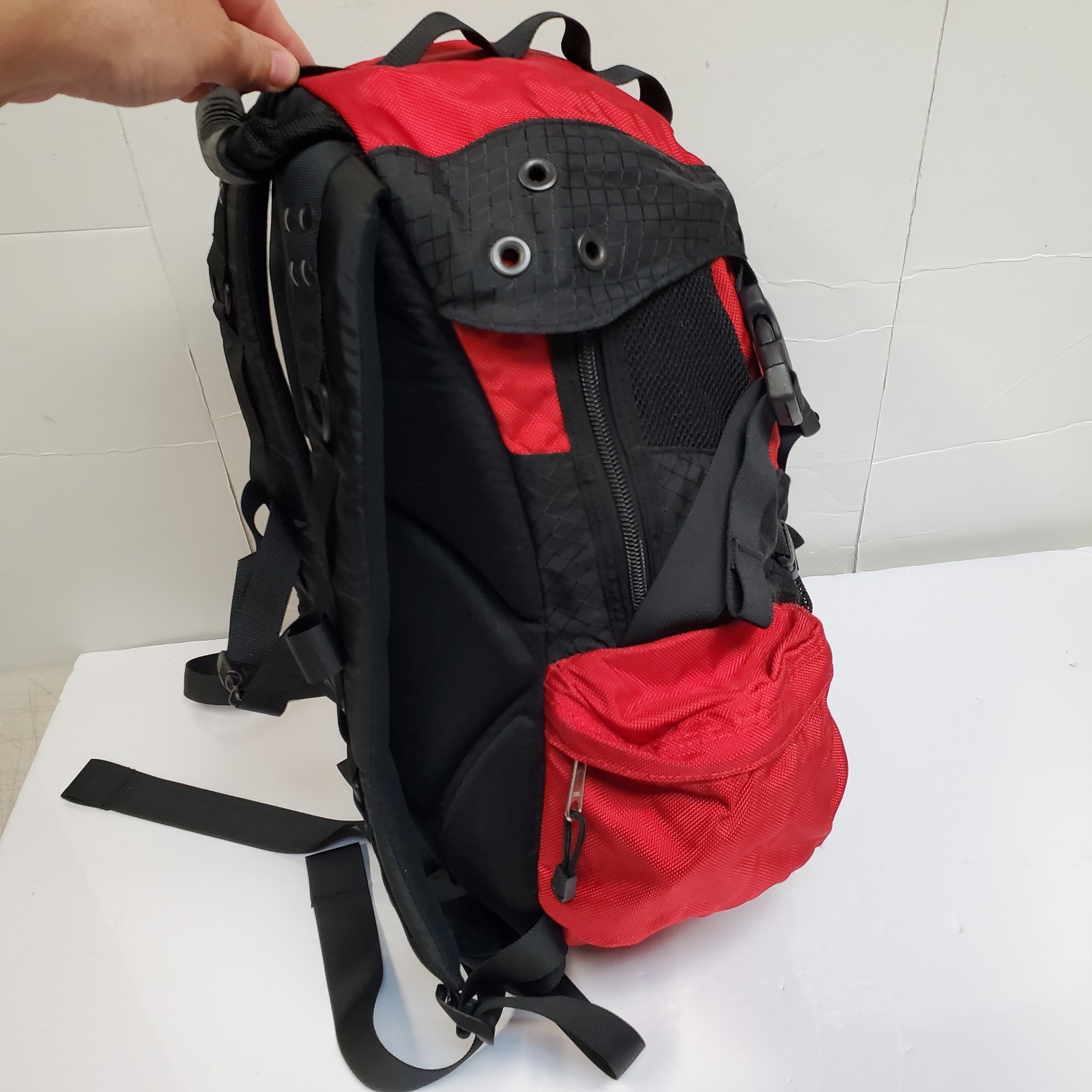 VINTAGE OAKLEY ICON RUCKSACK TACTICAL BACKPACK RED / BLACK