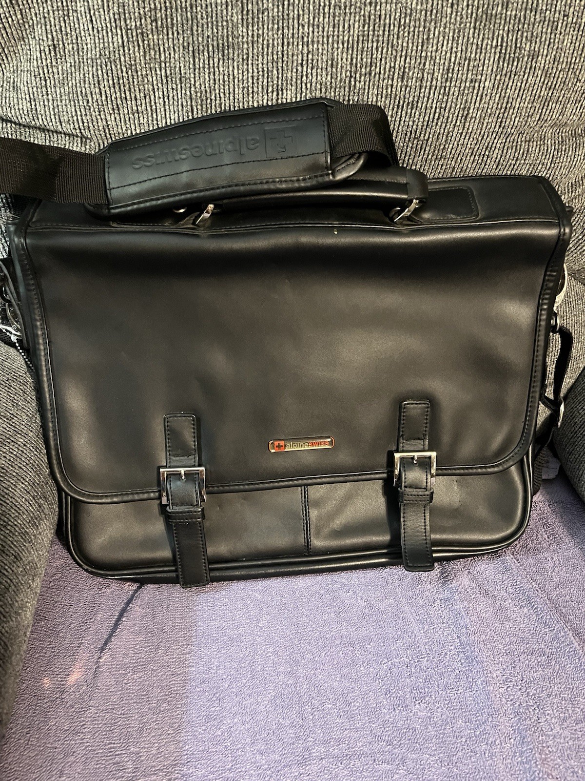Alpine Swiss All-Leather Men’s Briefcase Laptop Bag with Shoulder Strap Black