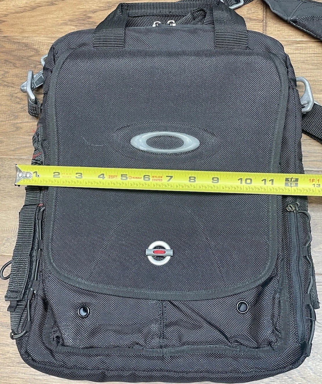 Oakley Tactical Field Gear Vertical Laptop Day Pack Black Messenger Bag JD AP