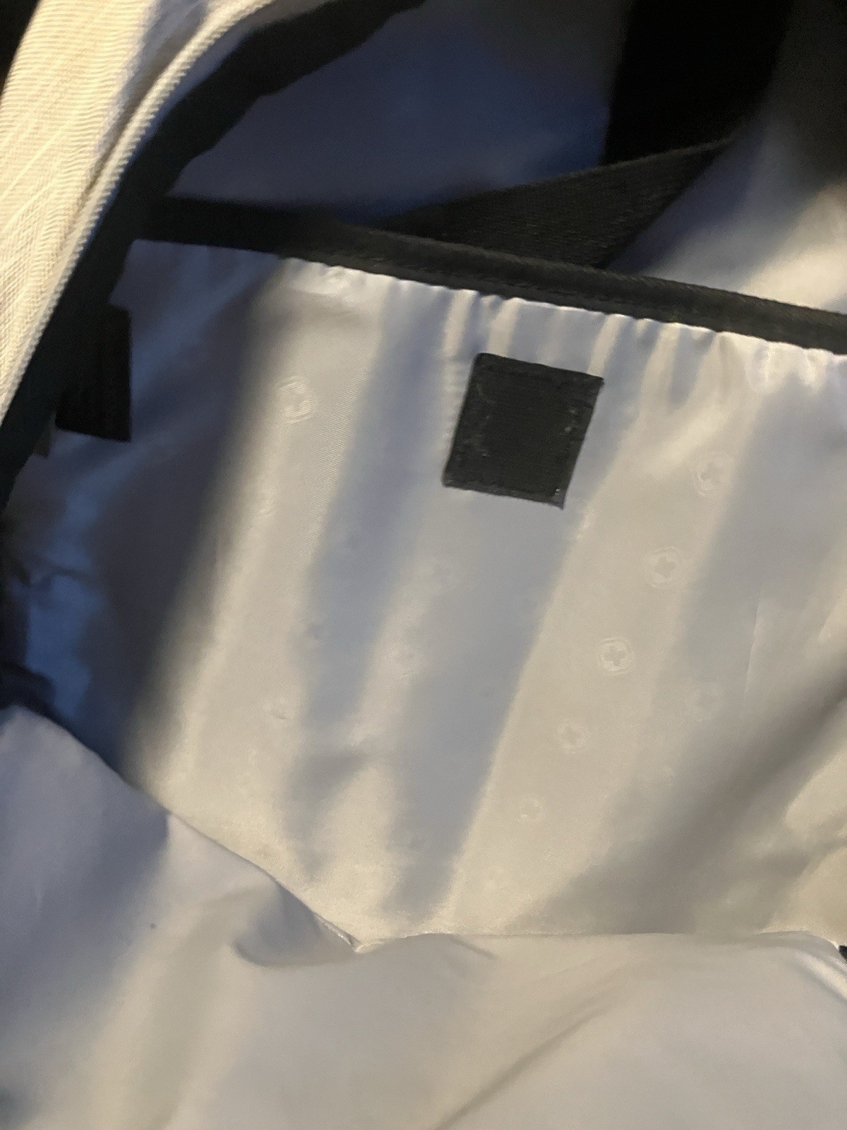 Swiss Gear NWOT , Gray Backpack , L , Gray Full Zip, 9 Pockets