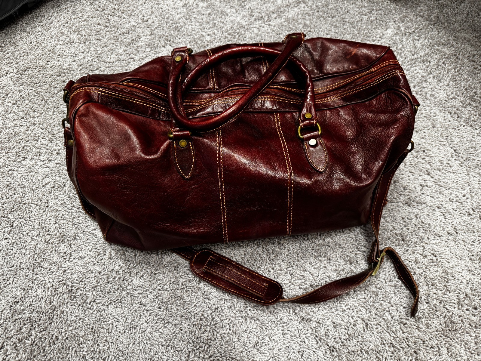 Pre-Owned Floto Venezia Garment Duffle Leather Bag 21 inches