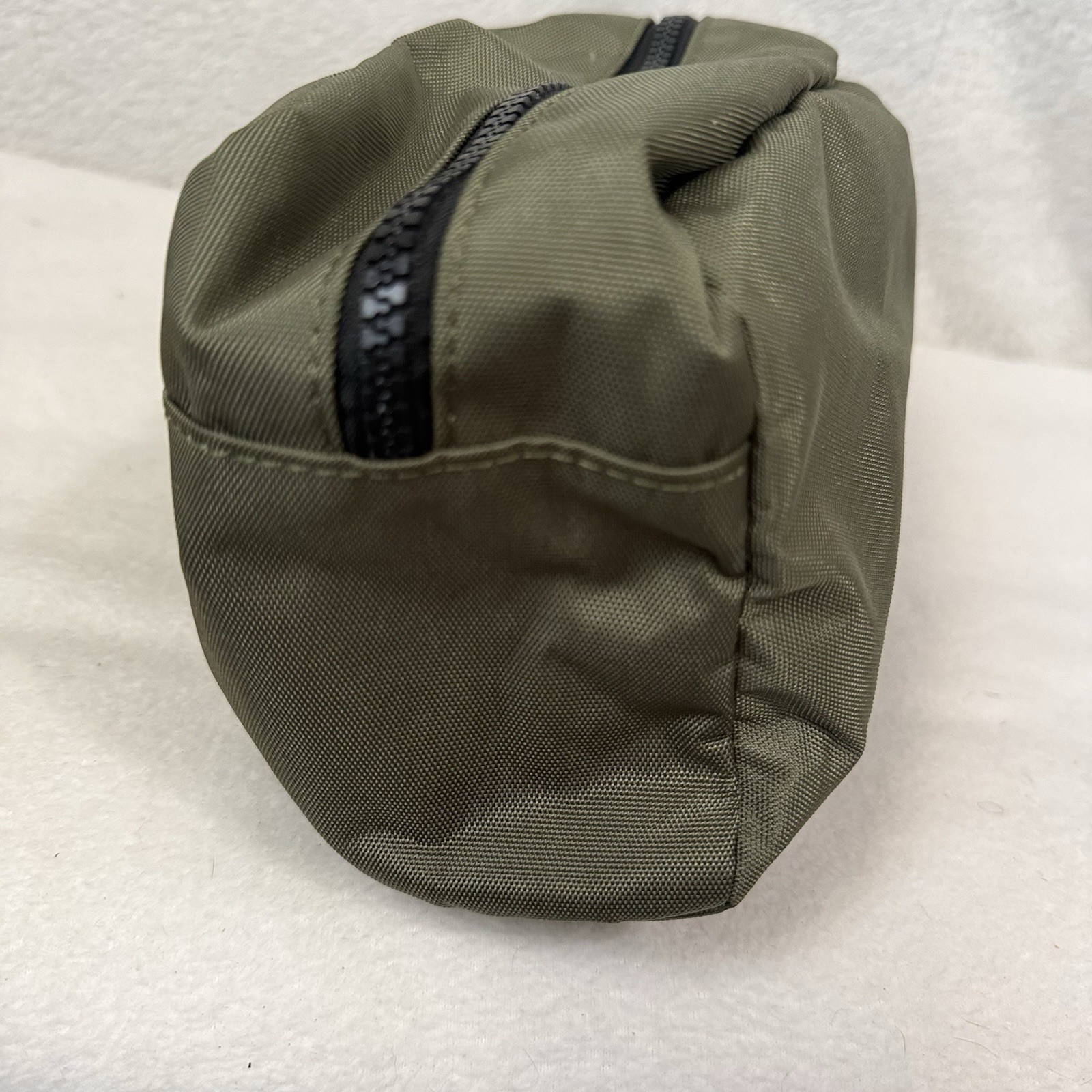 True Religion Men Toiletry Canvas Bag Handle Green W/ Horseshoe Logo 3 Zipper