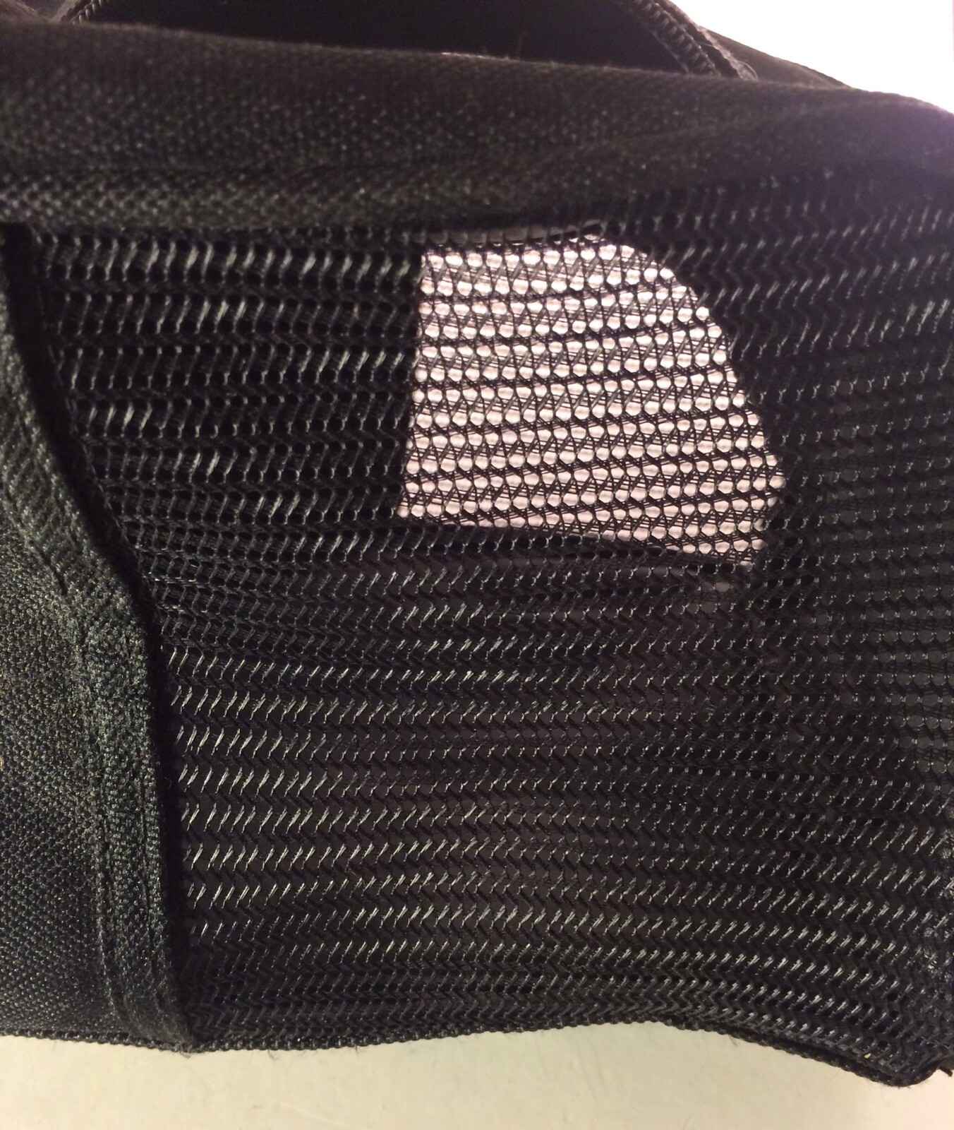 Large Solvay Pharmaceuticals Black Cloth Toiletries Travel Bag – VERY RARE