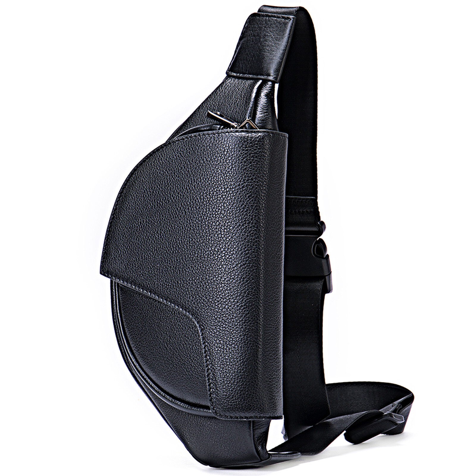 Men’s Leather Crossbody Chest Bag with Adjustable Strap and Multiple Pockets