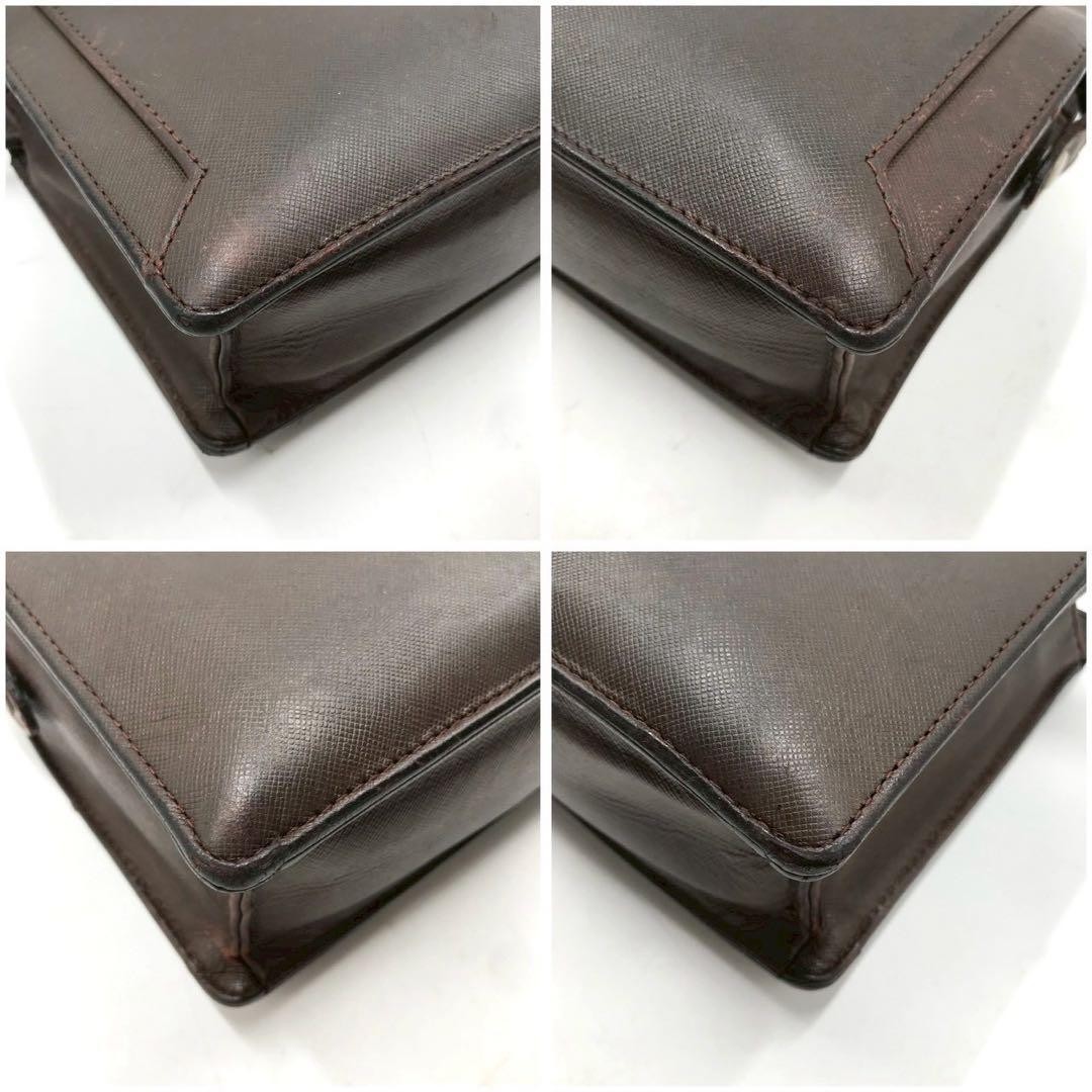 Authentic Burberry Leather Clutch Bag Brown 18cm x 25cm Elegant Design