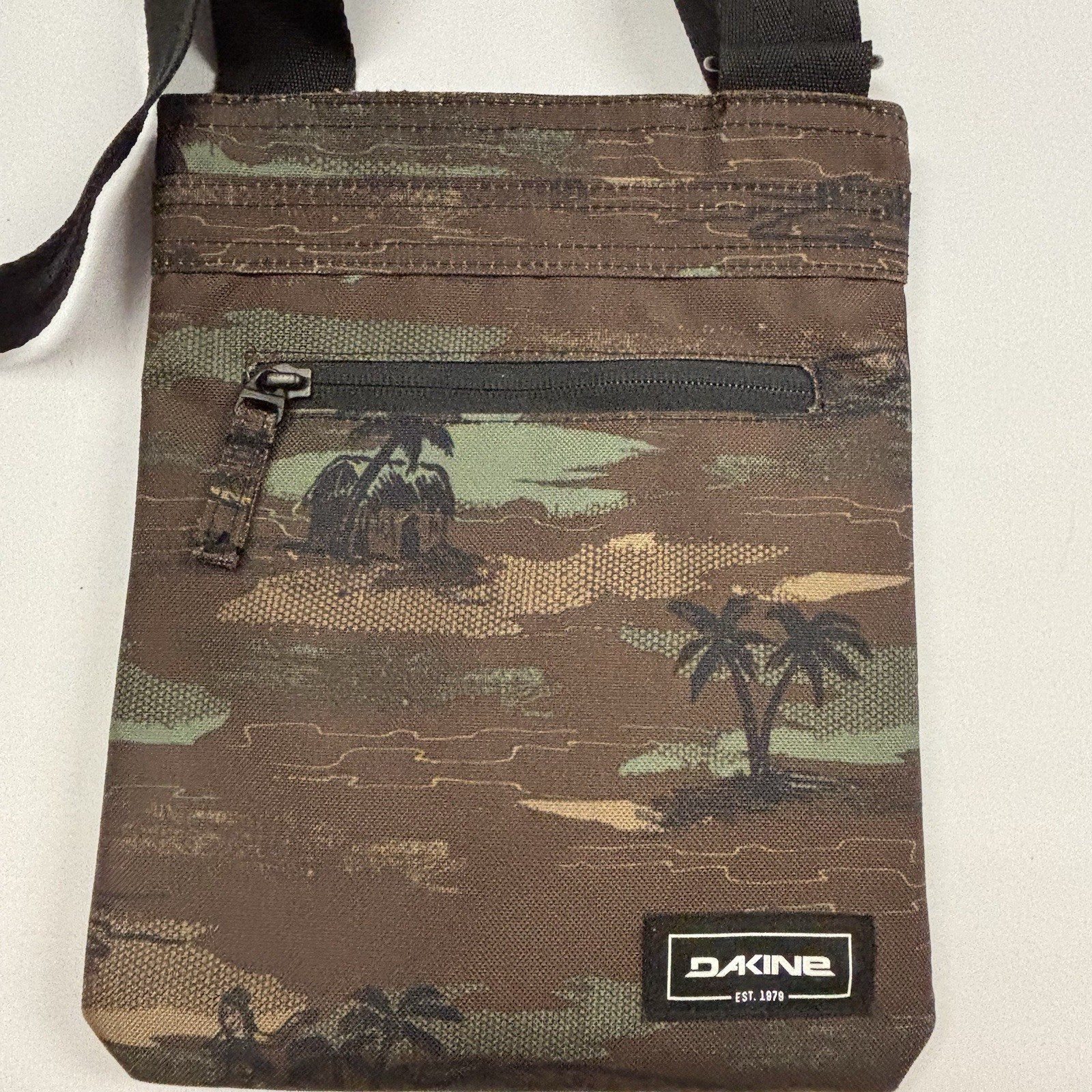 Dakine Jive Crossbody Bag Green & Brown Camo Palm Tree Print Black Strap