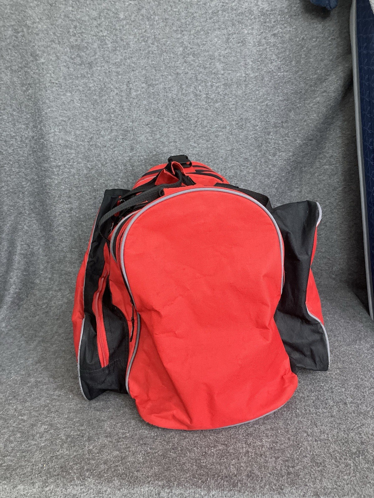 Justin Boots NFR PRCA Wrangler Rodeo Duffle Bag 2007 Large Red Cowboy Western