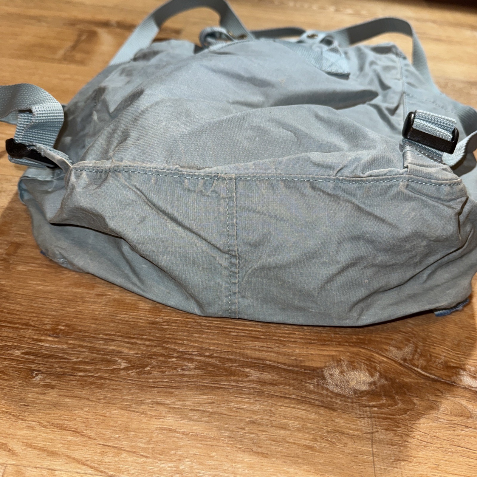 Fjallraven Kanken 14in Backpack Sky Blue/Light Distressed Carryon College Fox