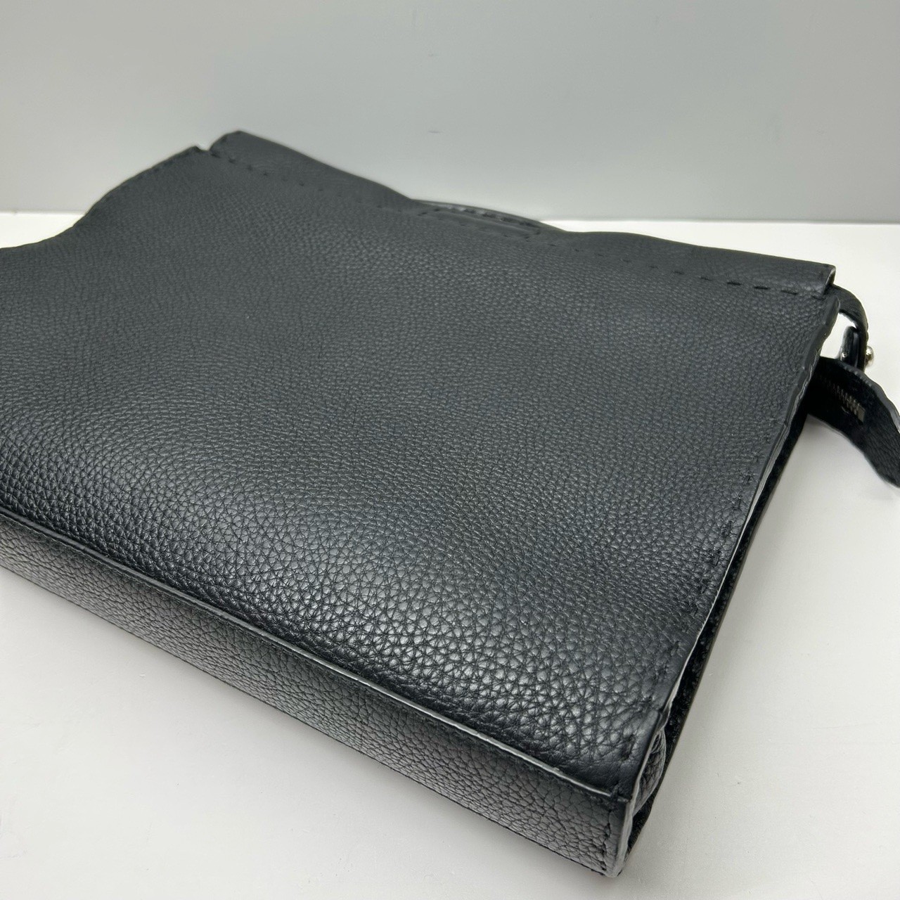 Fendi Pre-Owned Authentic Peekaboo Briefcase Black 36x27x5cm