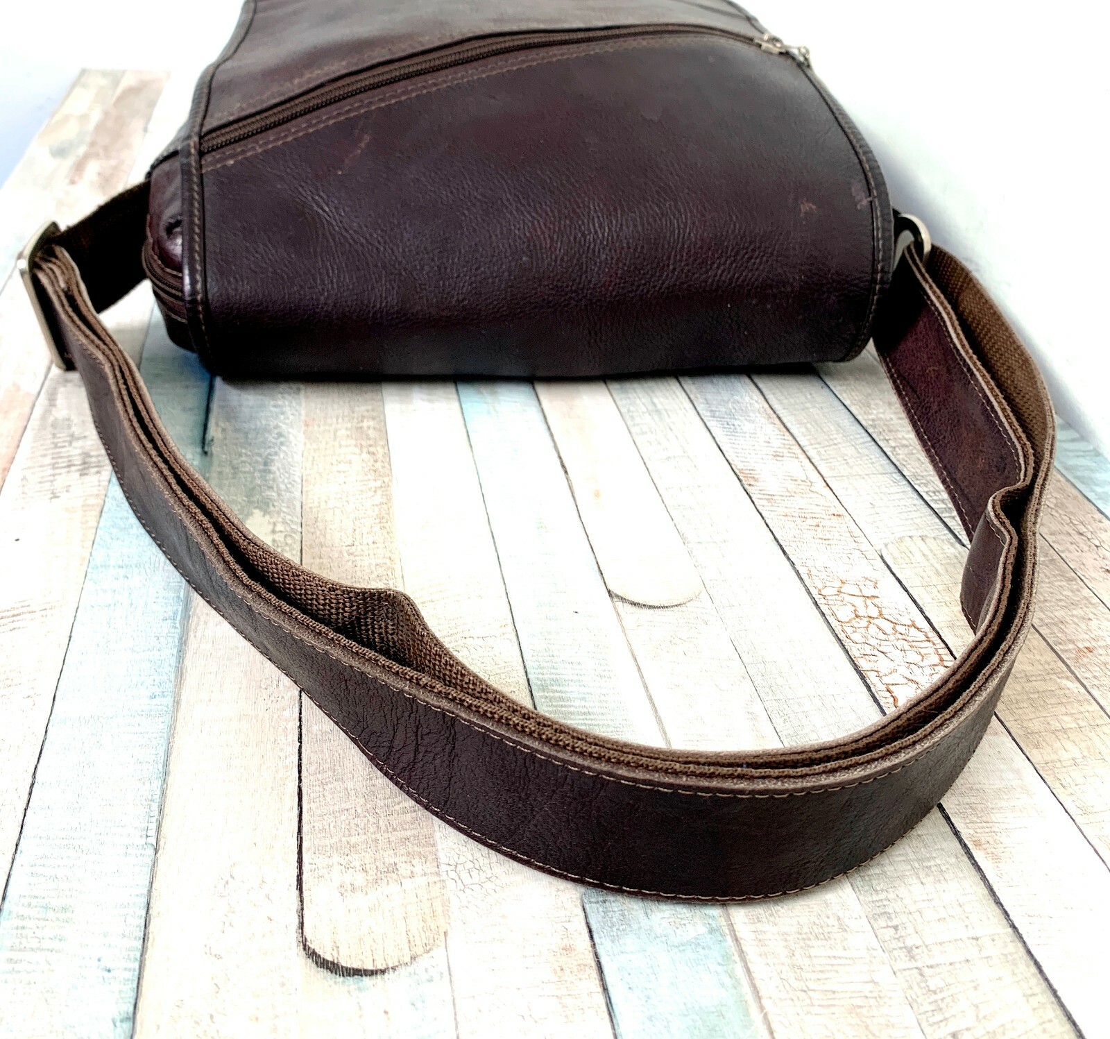 Colombia BROWN GENUINE LEATHER FLAP ZIP TOP MESSENGER SHOULDER BAG