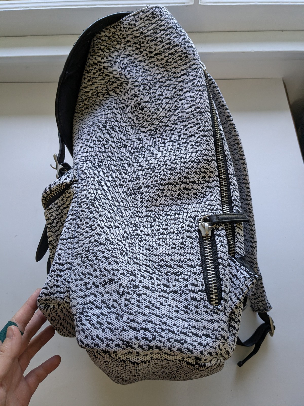 Mozay Backpack Opal Backpack Dreamweave Oreo Knit Laptop Pocket Black White
