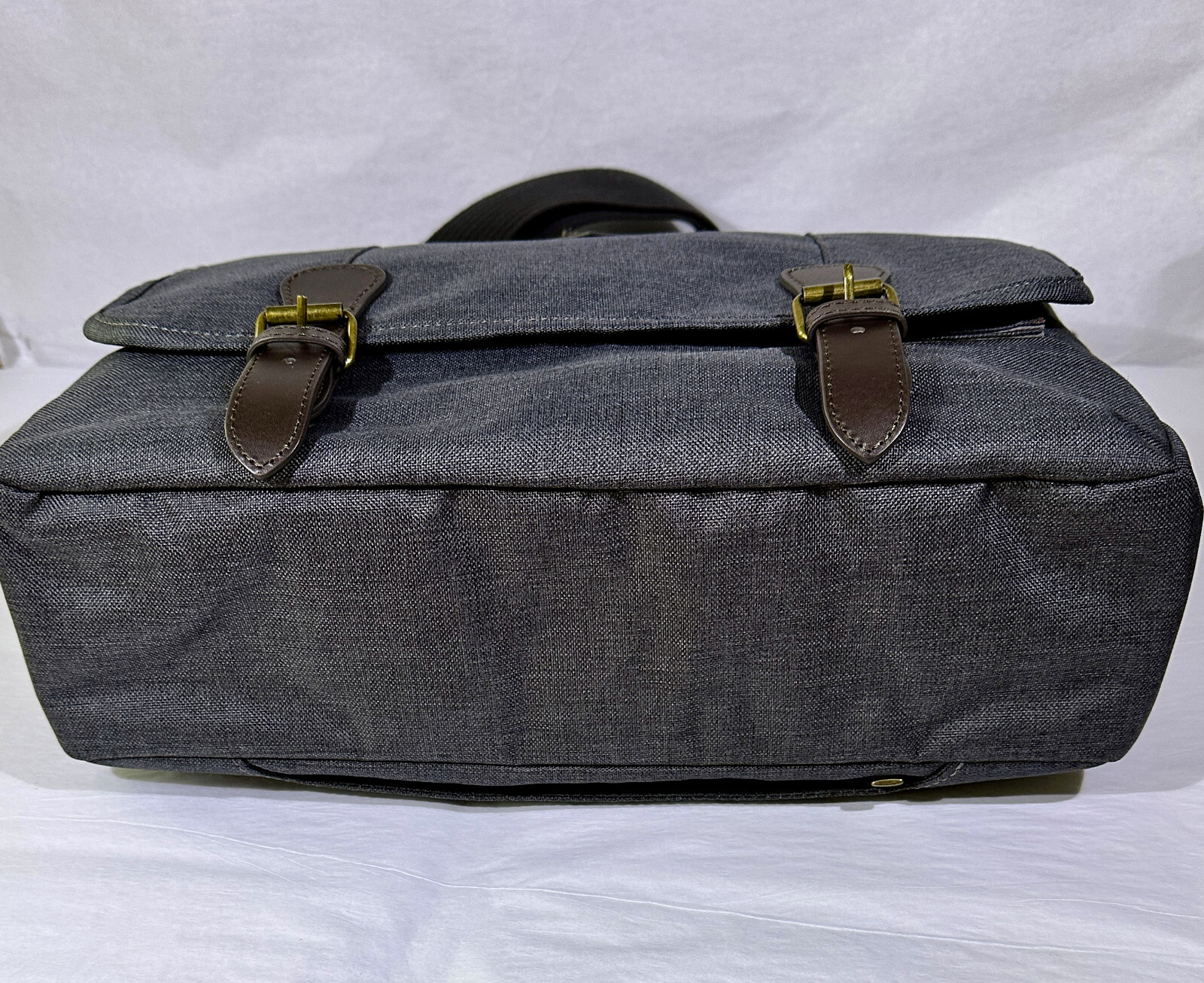 Cremieux Gray Polyester Messenger Bag